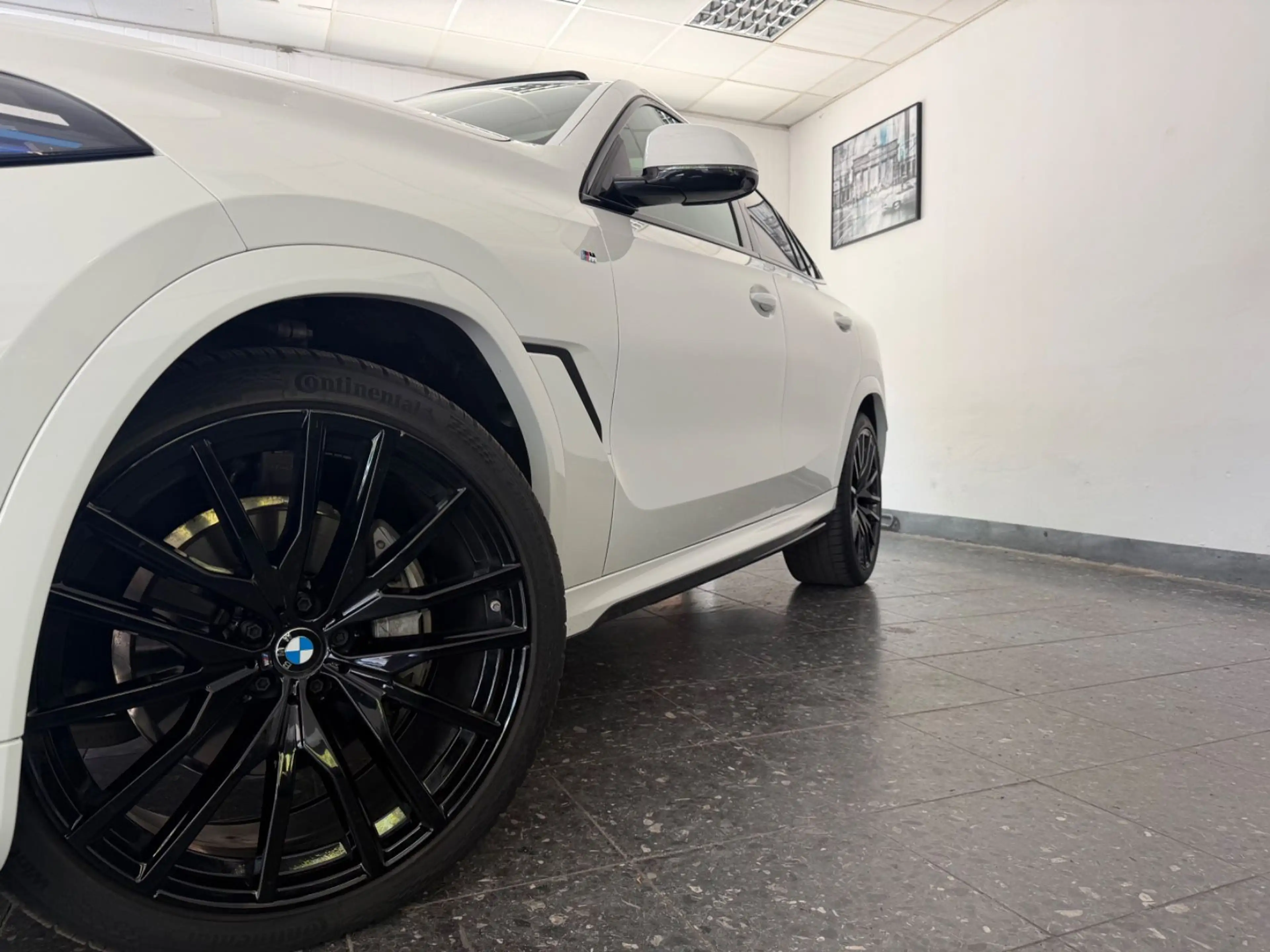 BMW X6 30d M-SPORT PANO HUD H&K 360° ICONIC CARBON — photo 3