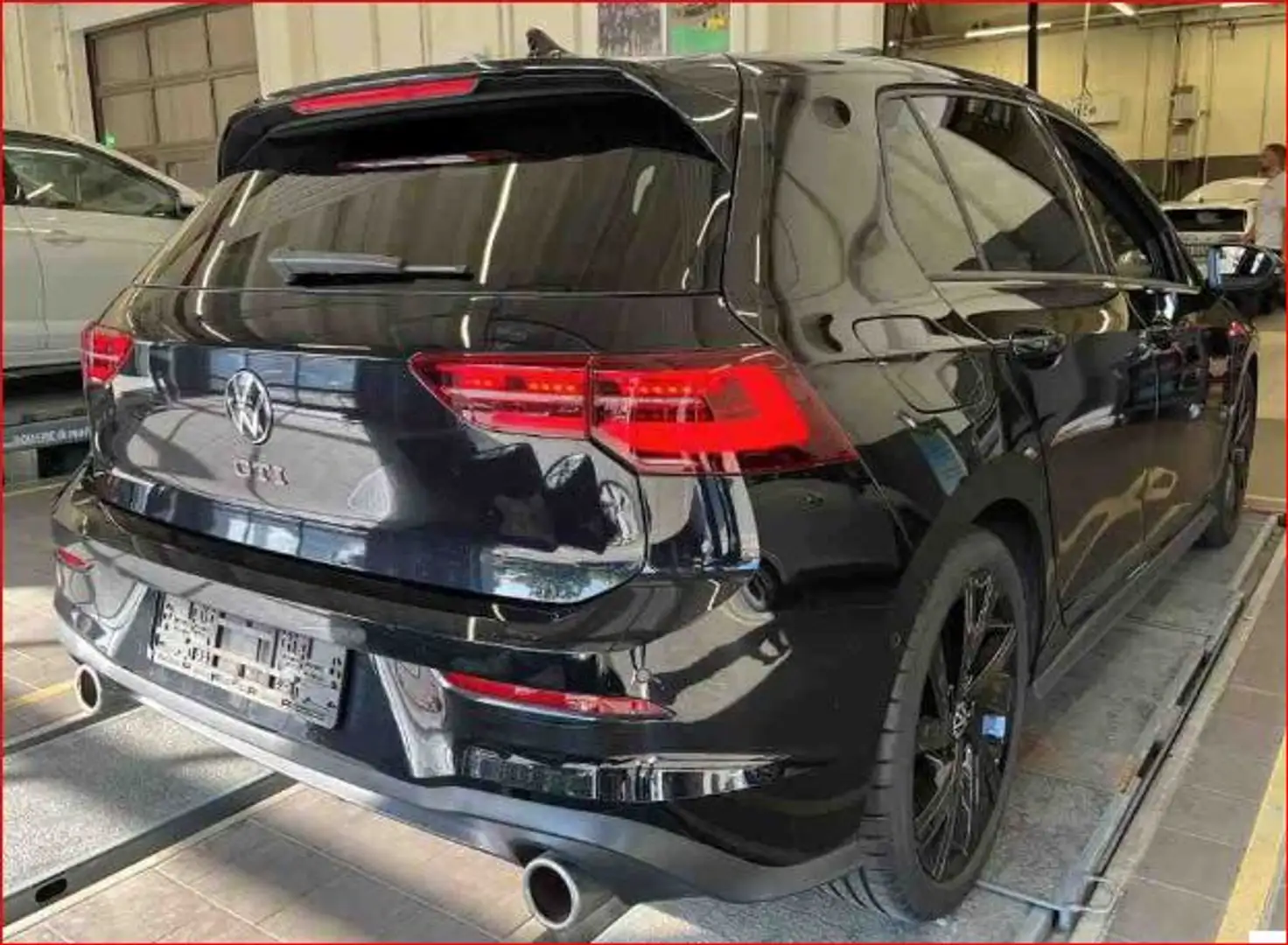 Volkswagen Golf VIII GTI Navi-Pro Matrix Pano H&K Kam LM18 Schwarz - 2