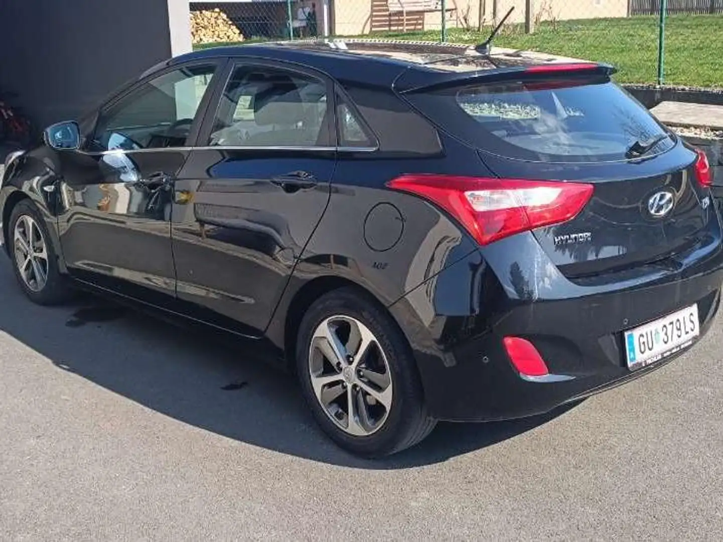 Hyundai i30 i30 1,4 CVVT MPI Schwarz - 2