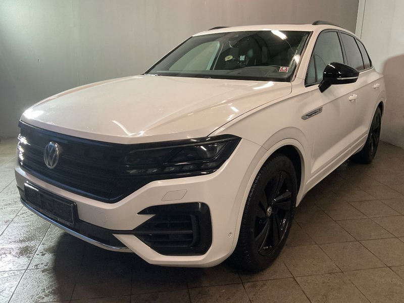 Volkswagen Touareg R-Line 4Motion V8 TDI — photo 2