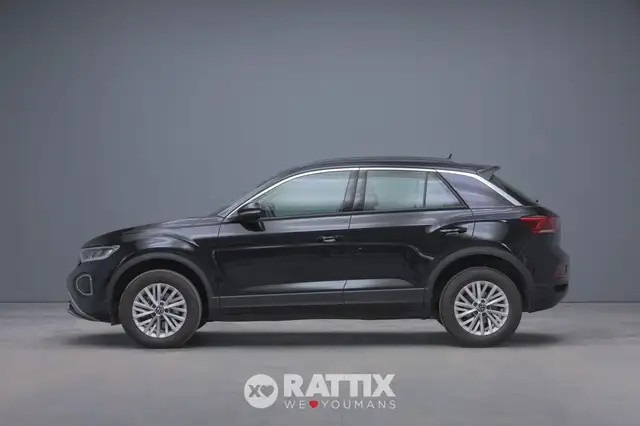 Volkswagen T-Roc view 2