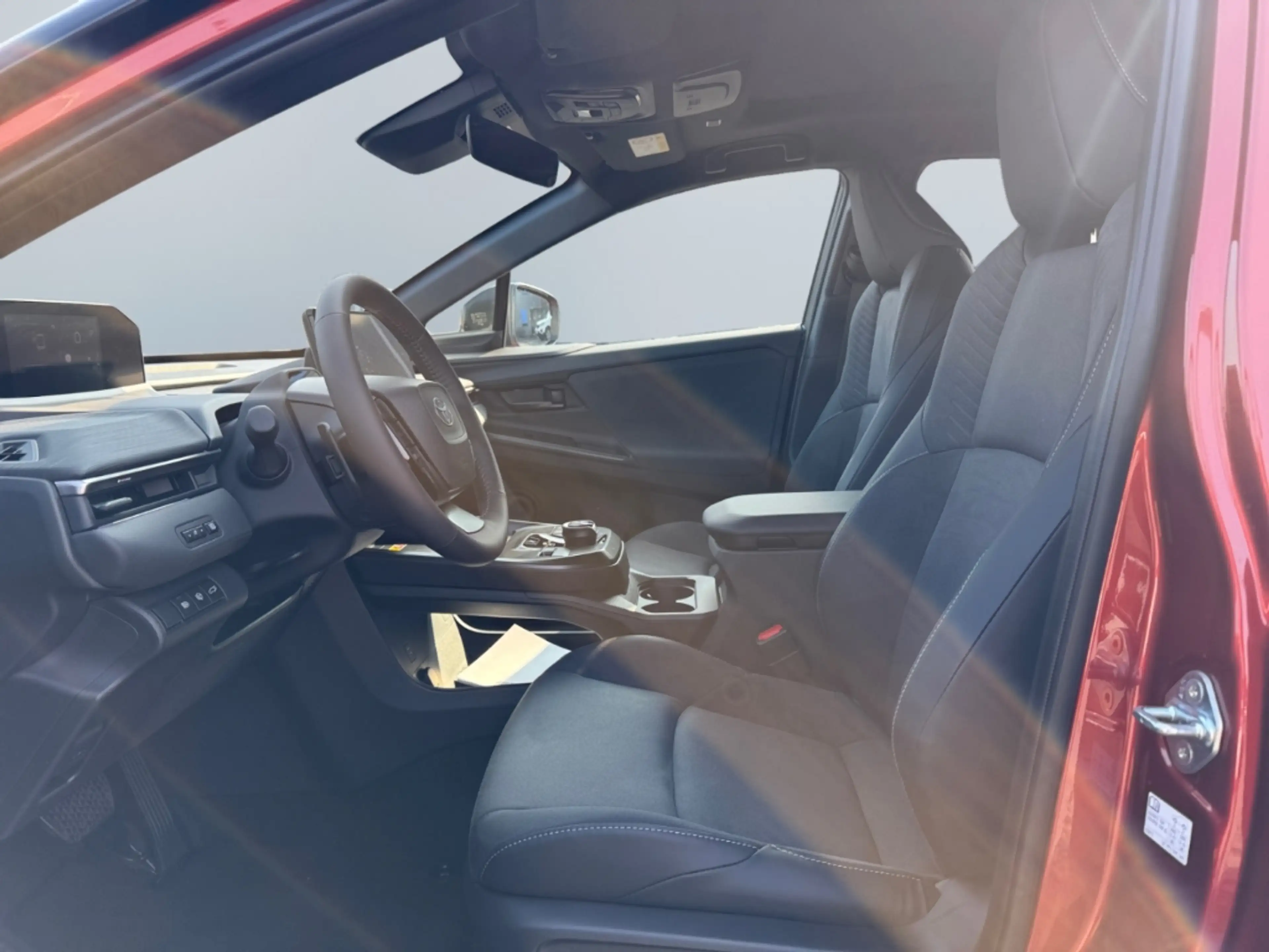 Toyota C-HR+ BEV 252kW ECV 4x4 5-tuerig - SUV LOUNGE p — photo 8