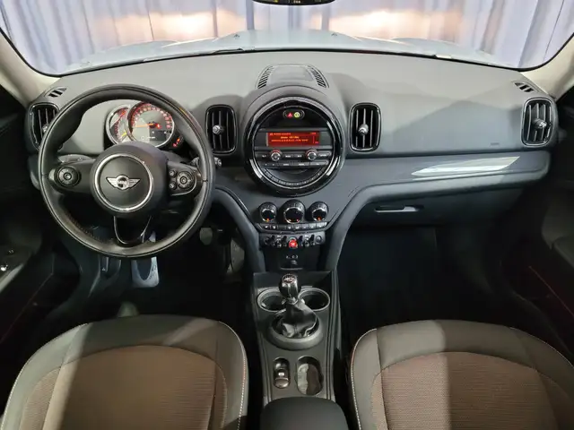 Mini Countryman view 12