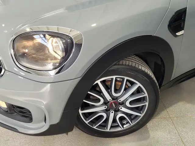 Mini Countryman view 6