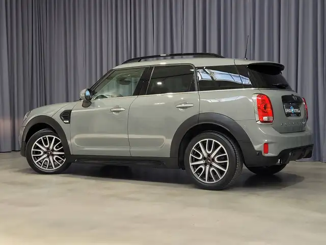 Mini Countryman view 3