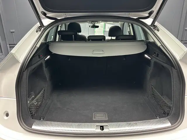 Audi Q5 view 25