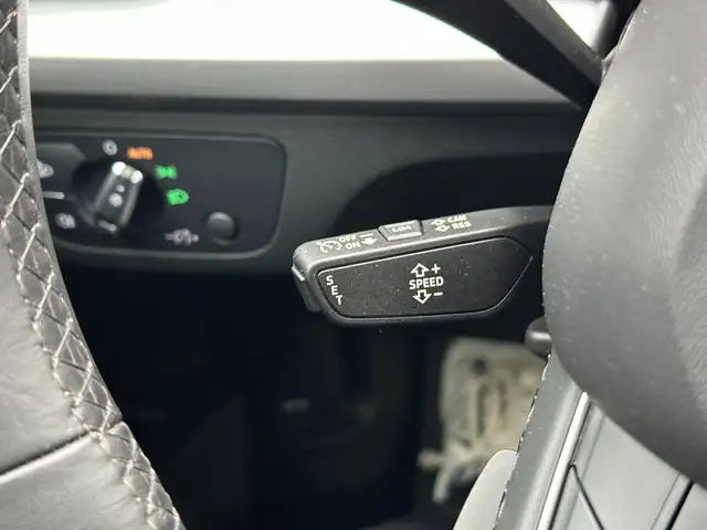 Audi Q5 view 16