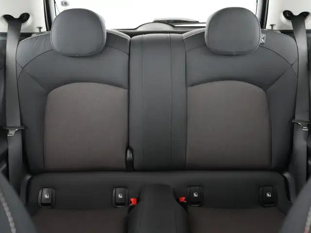 MINI Hatch view 15