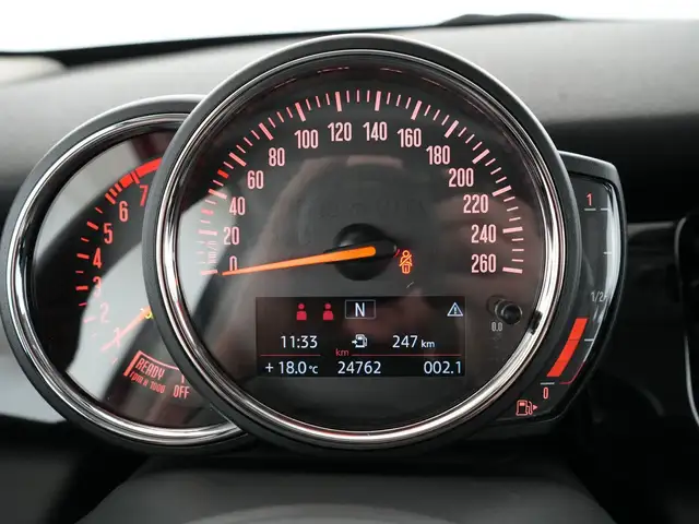 MINI Hatch view 7