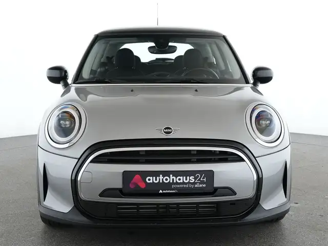 MINI Hatch view 2