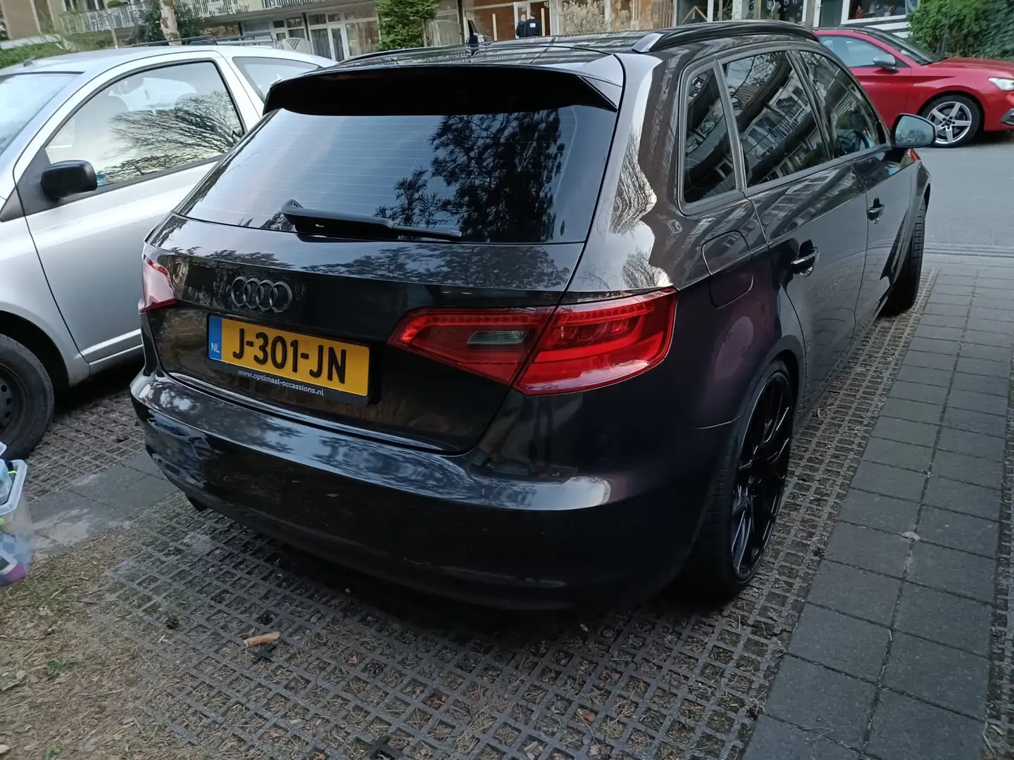 Audi A3 1.2 TFSI S line Sportpaket Bruin - 2