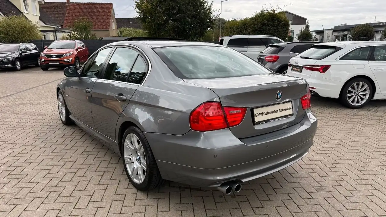 BMW 325i 218CH