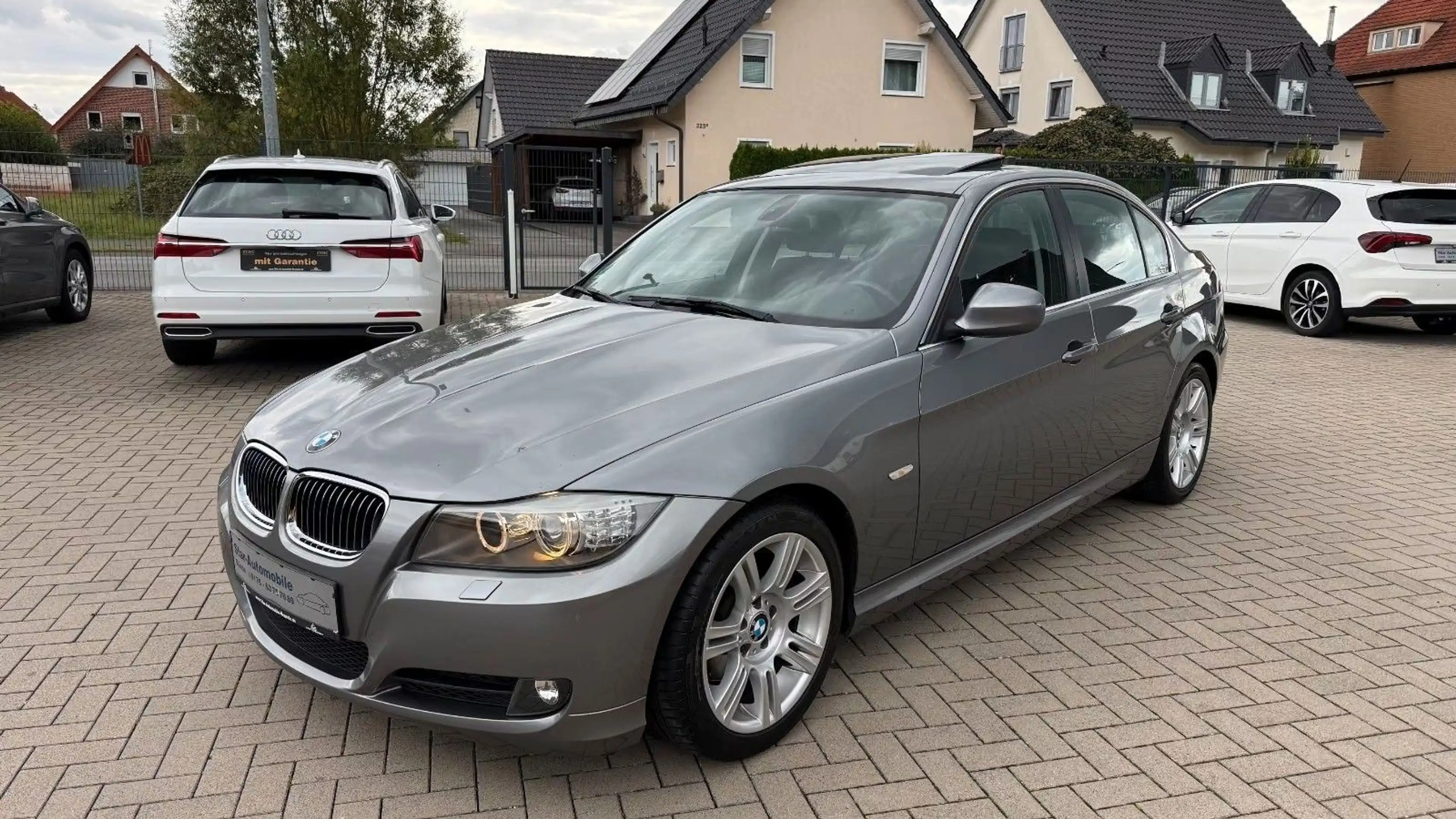 BMW 325 i Limo LCI-BiXenon-Automatik-Schiebedach-LM