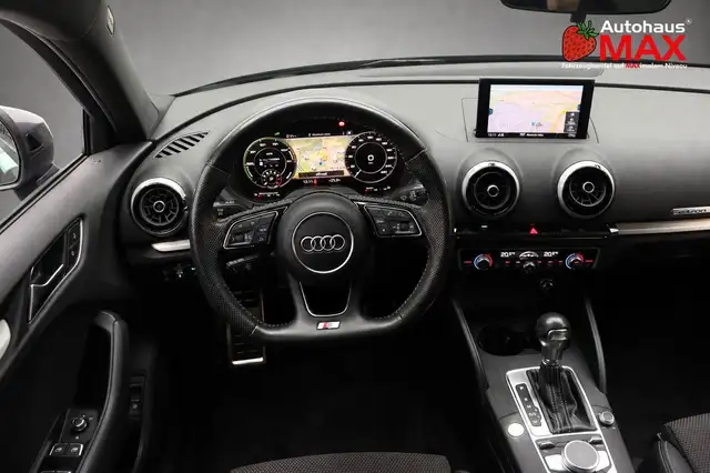 Audi E-Tron view 15