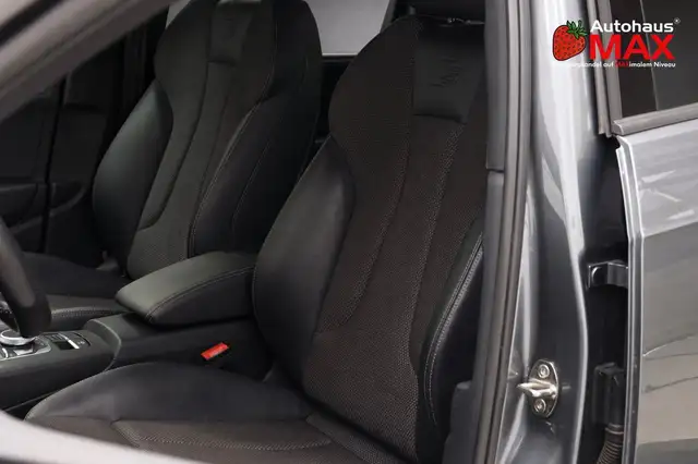 Audi E-Tron view 14