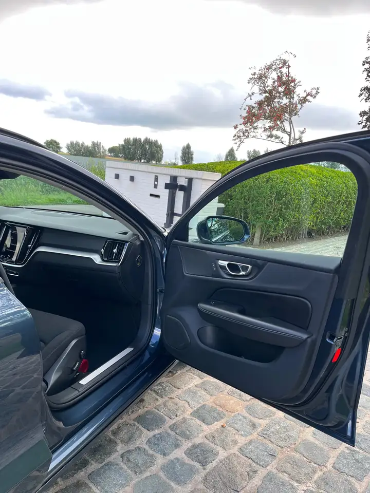 Volvo V60 2.0 B3 MHEV Geartronic/1eignr/93400km/Carplay/Led/Camera/Navi/Cruise/Clima..., миниатюра 11