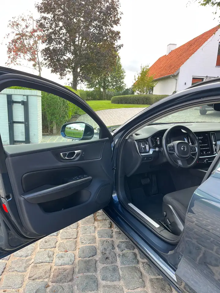 Volvo V60 2.0 B3 MHEV Geartronic/1eignr/93400km/Carplay/Led/Camera/Navi/Cruise/Clima..., миниатюра 15