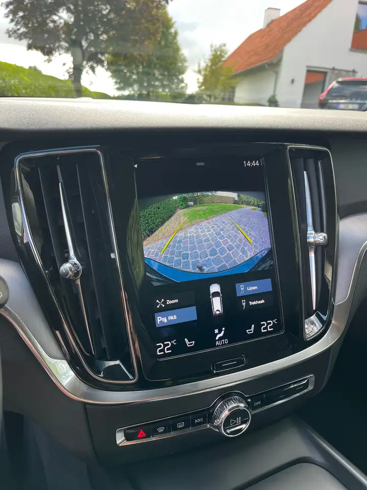 Volvo V60 2.0 B3 MHEV Geartronic/1eignr/93400km/Carplay/Led/Camera/Navi/Cruise/Clima..., миниатюра 20