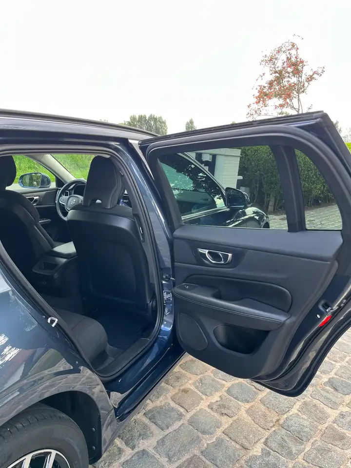 Volvo V60 2.0 B3 MHEV Geartronic/1eignr/93400km/Carplay/Led/Camera/Navi/Cruise/Clima..., миниатюра 9