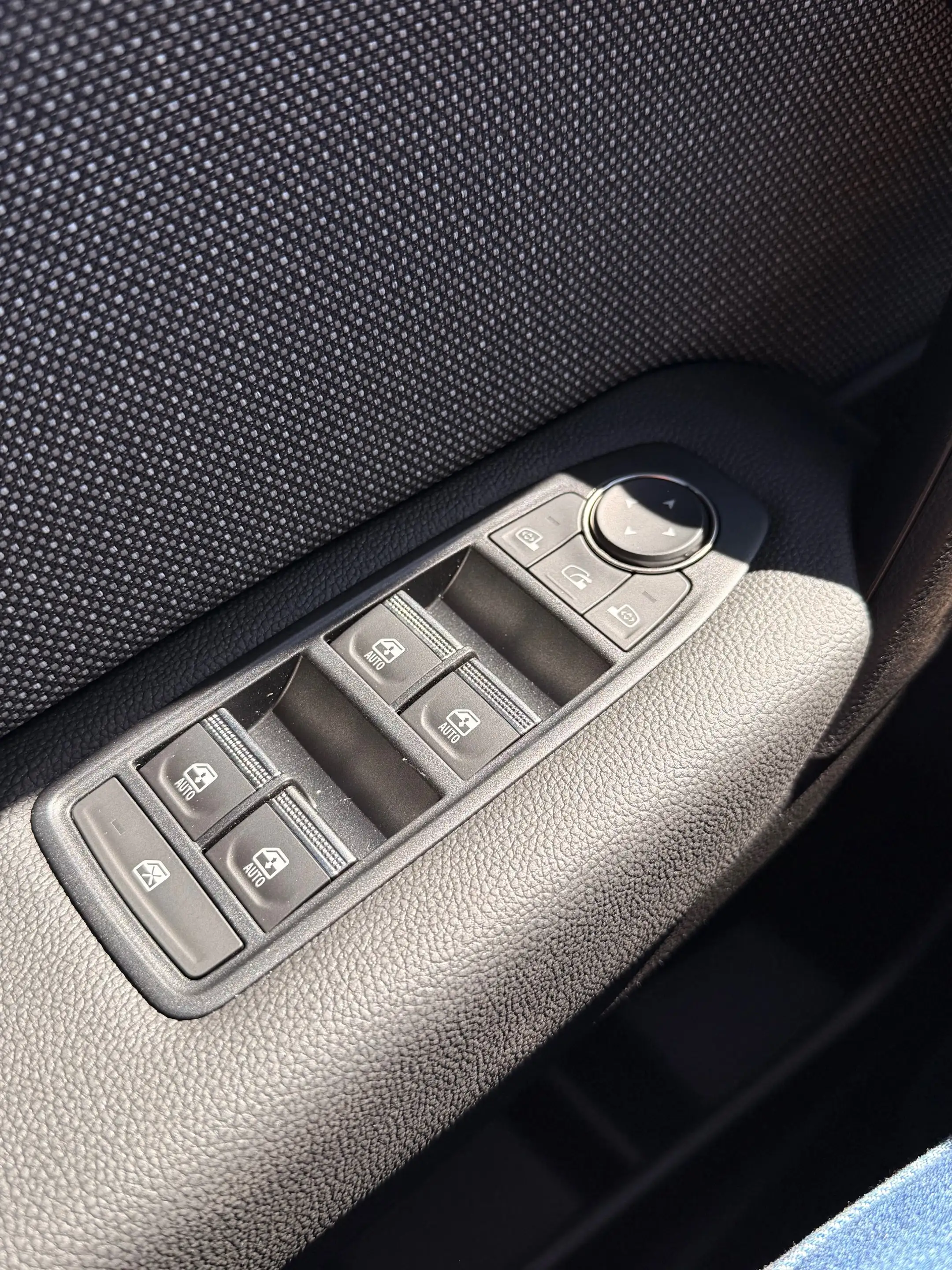 Mitsubishi Grandis Grandis 1.8 HEV Intro | 360° | ACC | MI-Pilot | — photo 15