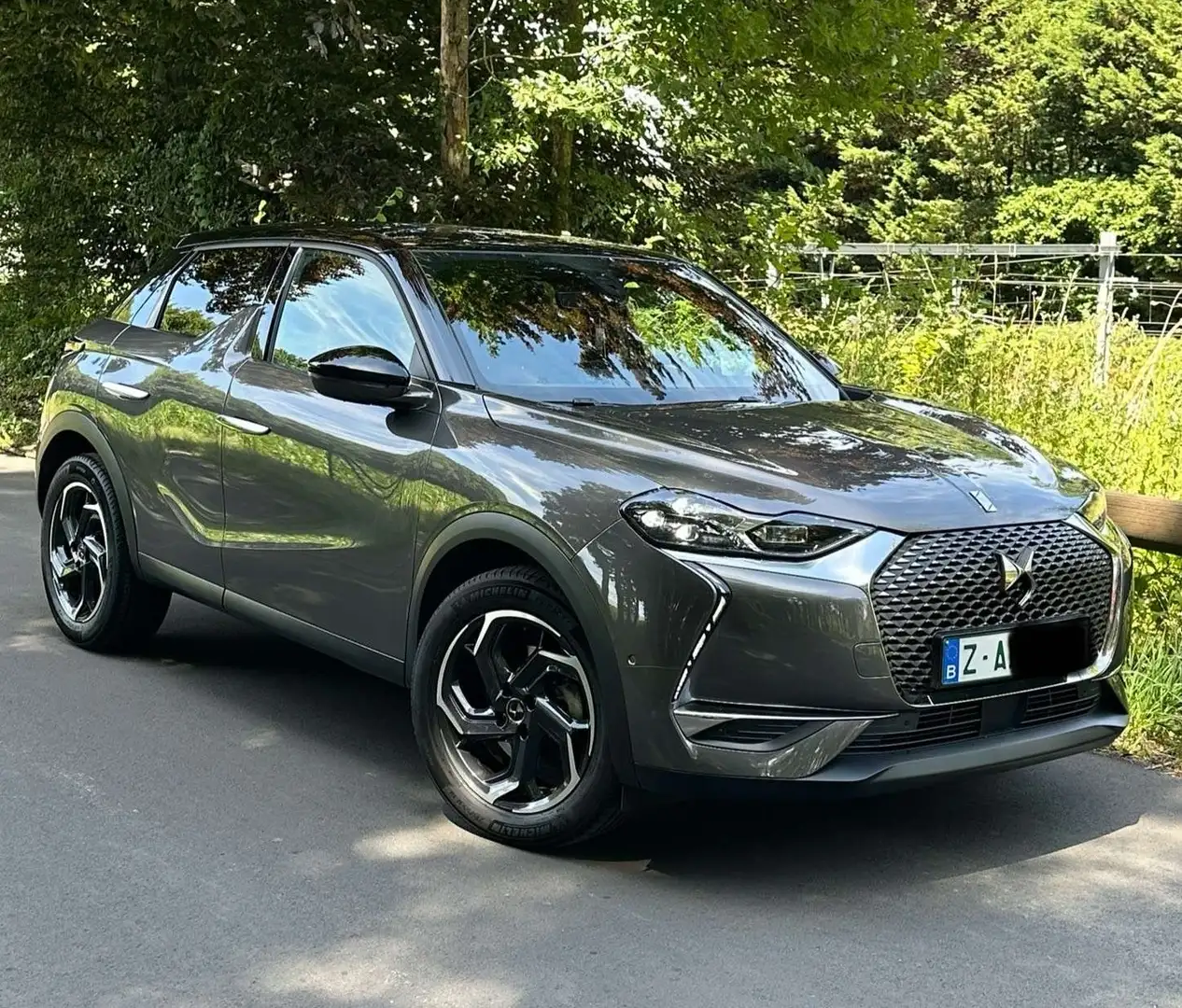 DS Automobiles DS 3 Crossback 1.5 BlueHDi Grand Chic Gris - 2