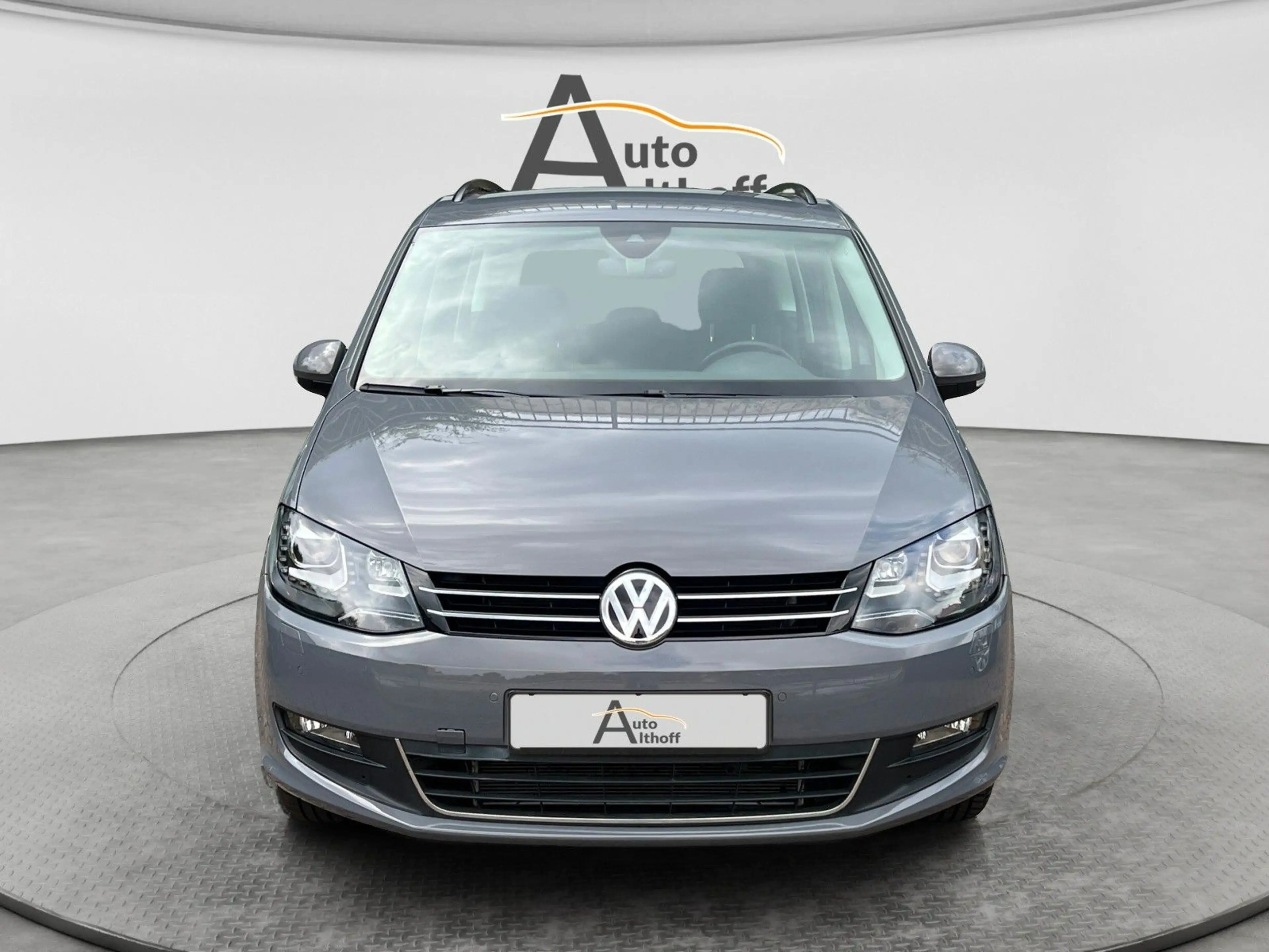 Volkswagen Sharan 1.4TSI DSG Bi-XEN AHK SHZ ACC NAV KLIMA — photo 2