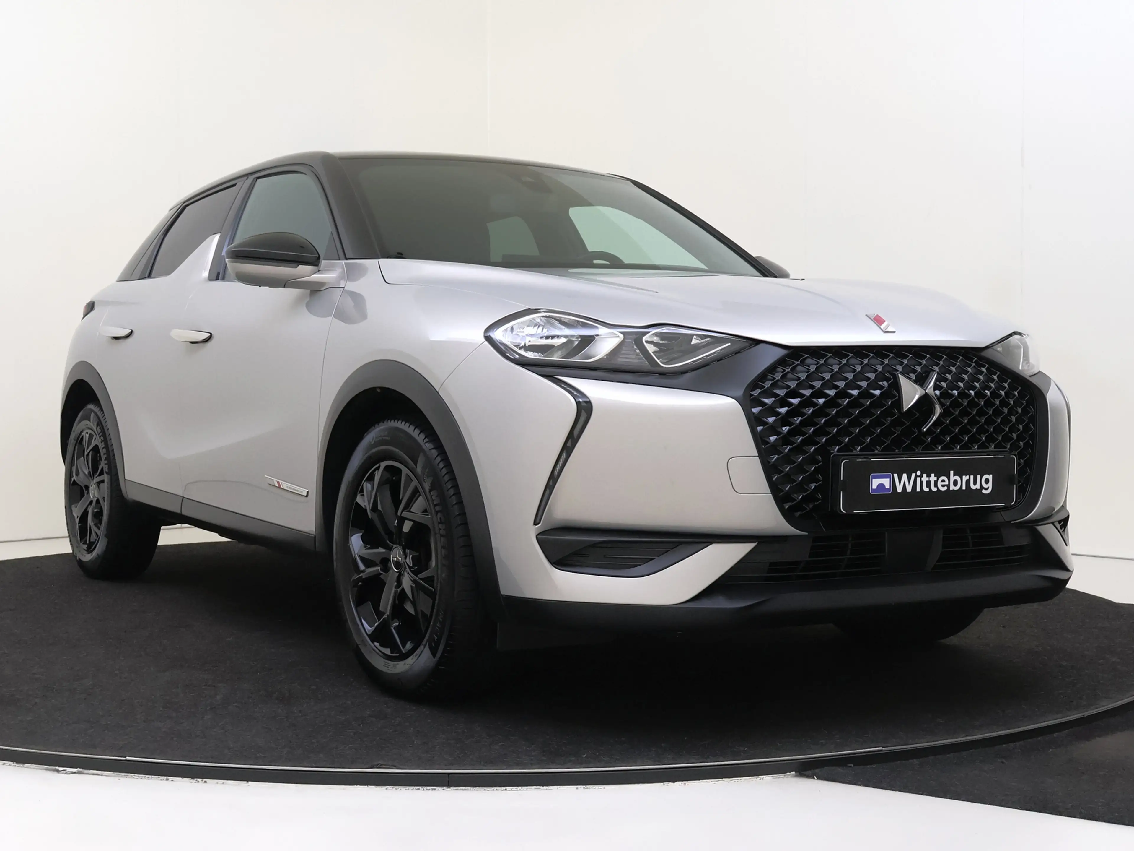 DS Automobiles DS 3 Crossback 1.2 PureTech Performance Line — photo 3