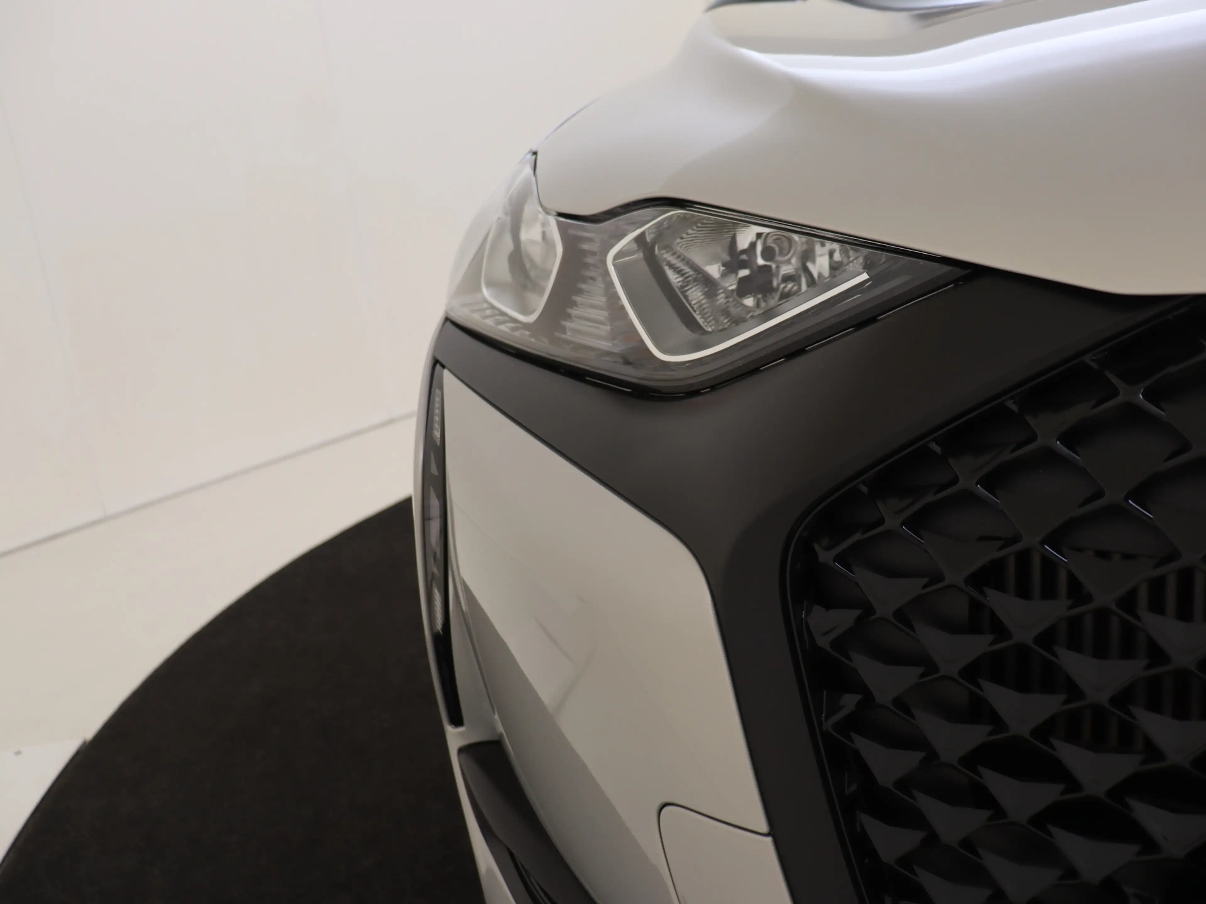 DS Automobiles DS 3 Crossback 1.2 PureTech Performance Line — photo 13