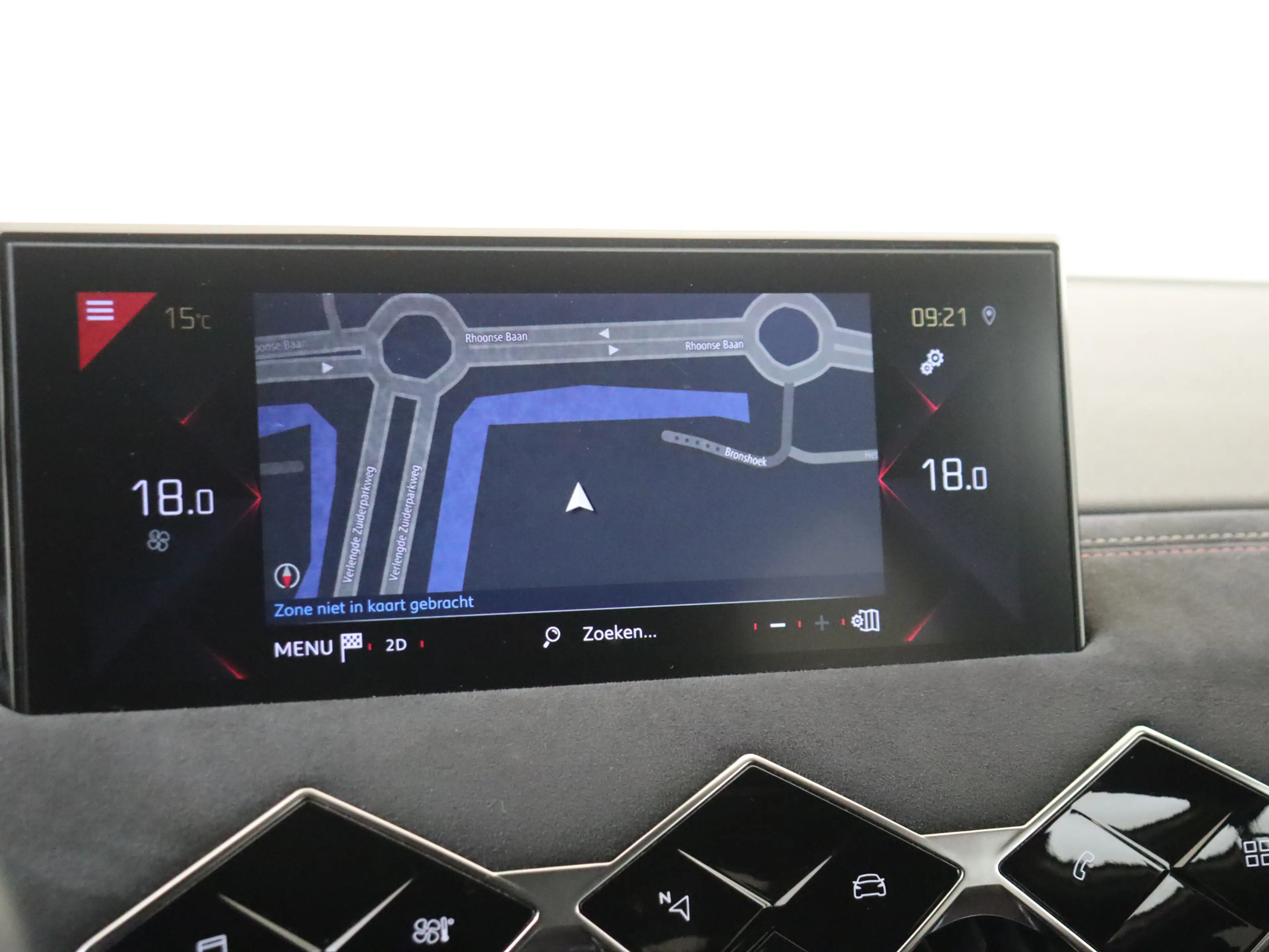 DS Automobiles DS 3 Crossback 1.2 PureTech Performance Line — photo 15