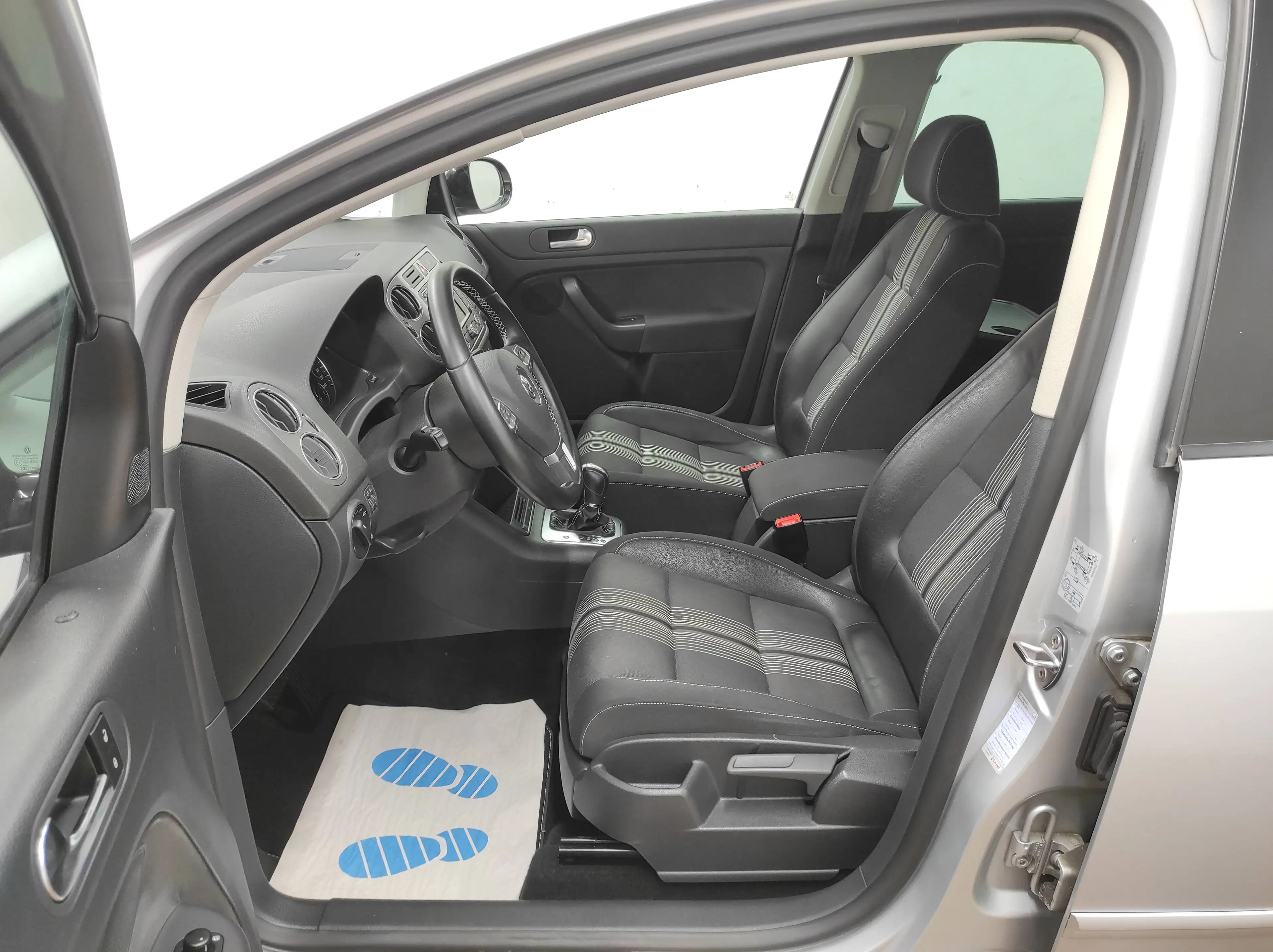 Volkswagen Golf Plus 1.4 TSI DSG NAVI KLIMAA TEMP BC SHZ AHK PDCv+h EURO-5 Match — photo 9
