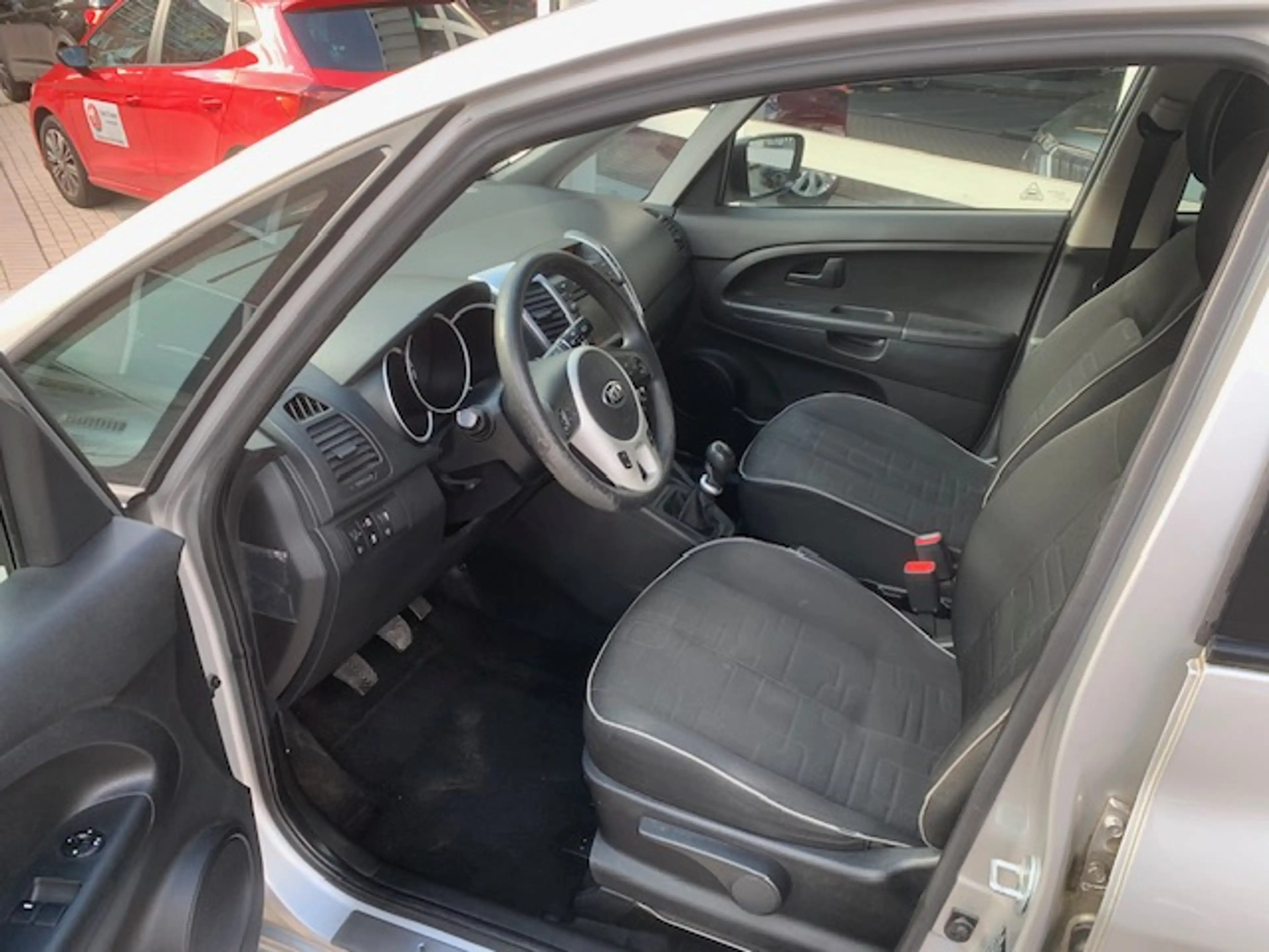 Kia Venga 1.4 CVVT 20th Anniversary, trekhaak, navigatie . — photo 5