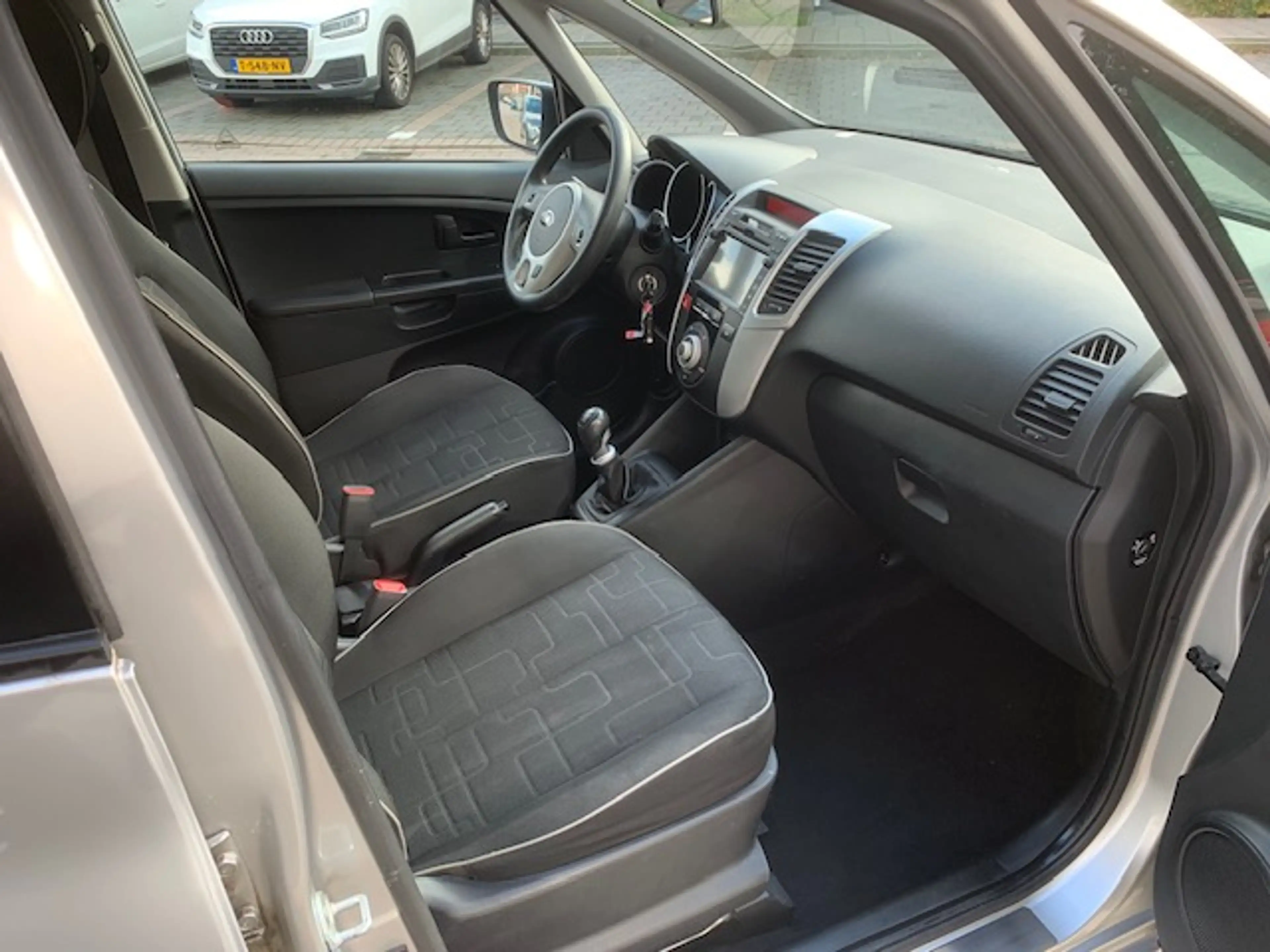 Kia Venga 1.4 CVVT 20th Anniversary, trekhaak, navigatie . — photo 12