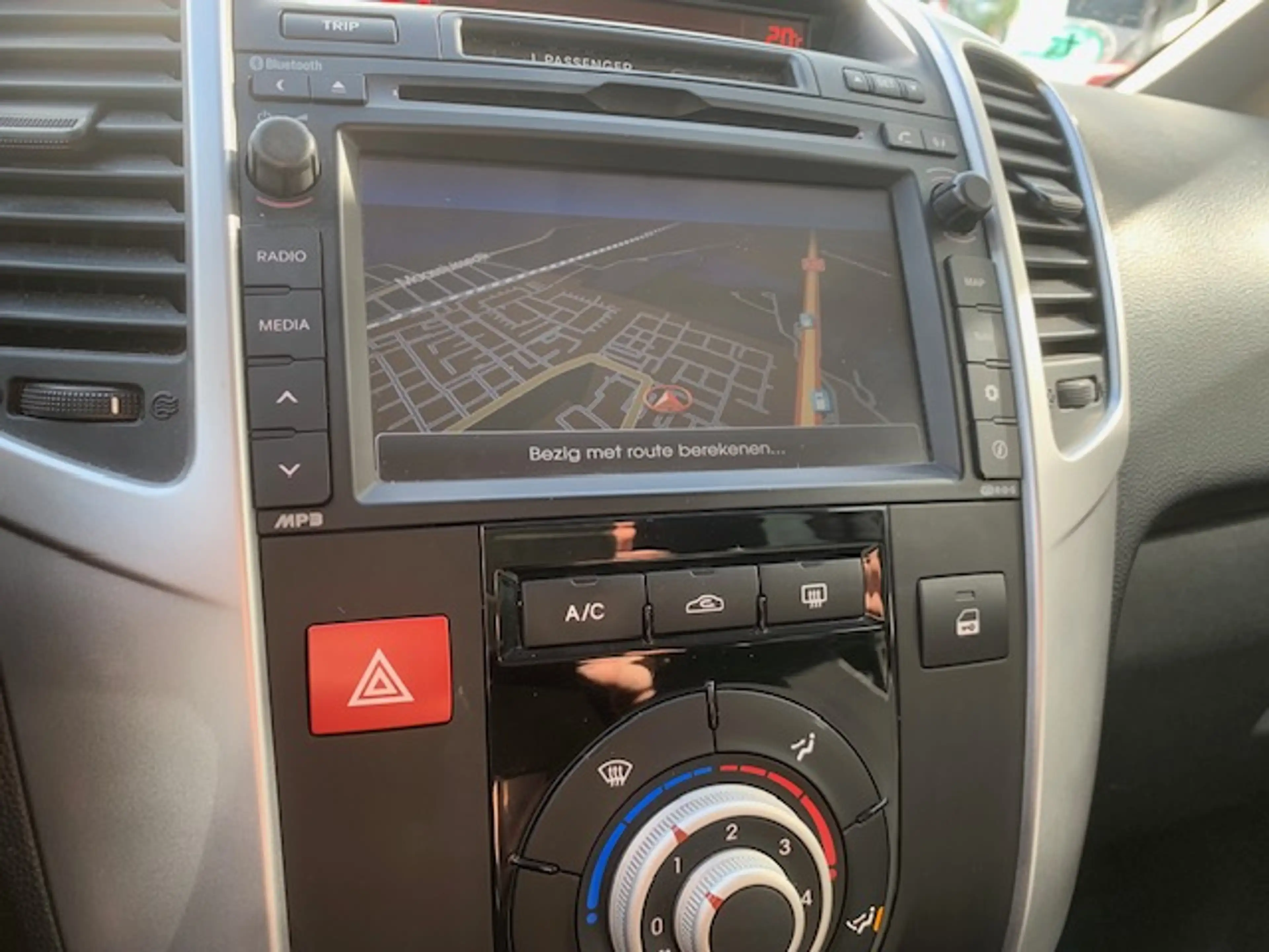 Kia Venga 1.4 CVVT 20th Anniversary, trekhaak, navigatie . — photo 15