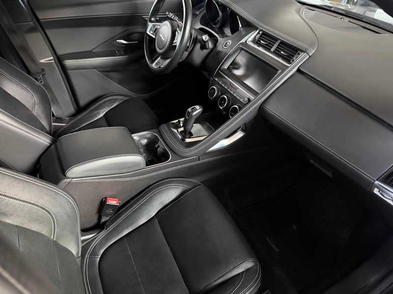 Jaguar E-Pace R-Dynamic SE AWD *NAVI*SITZHEIZUNG*LED*KAMERA*TOP* — photo 15
