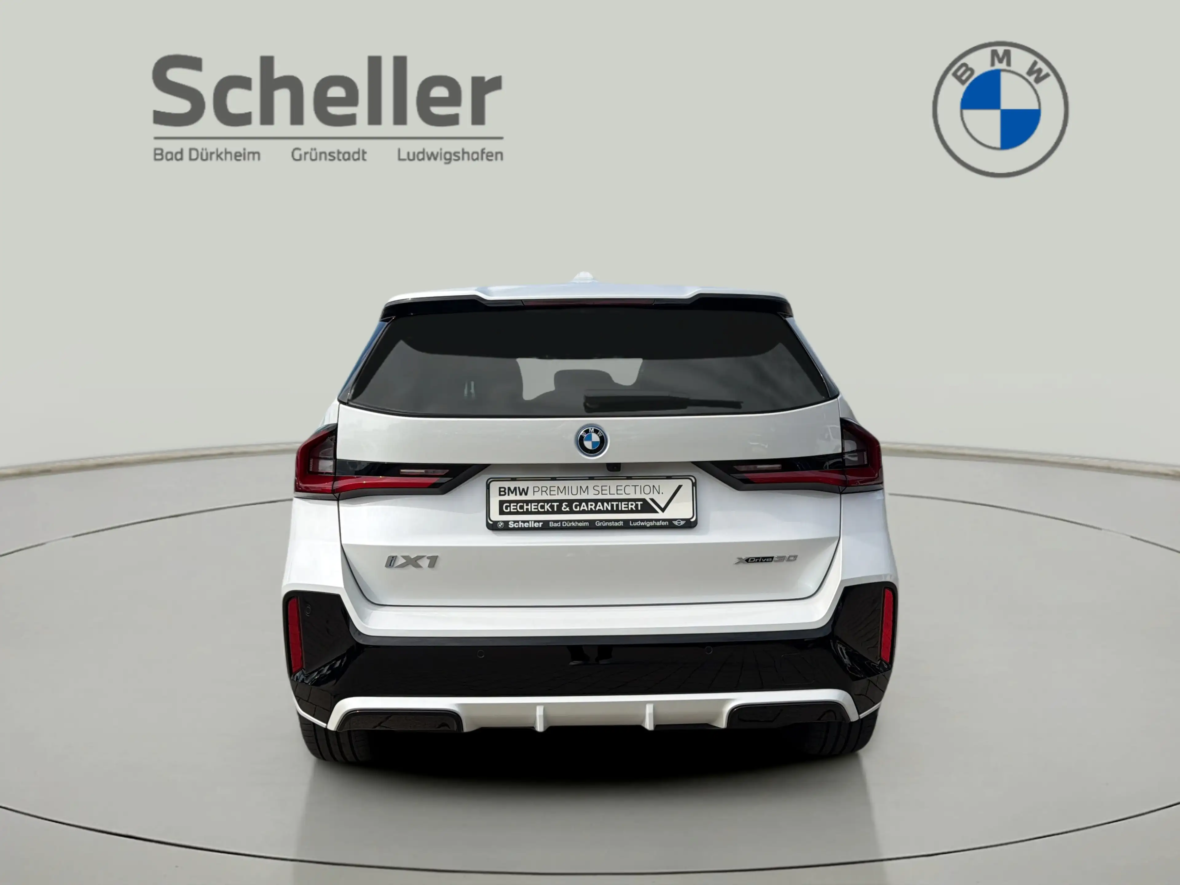 BMW iX1 xDrive30 M Sportpaket Head-Up LED Pano.Dach — photo 7
