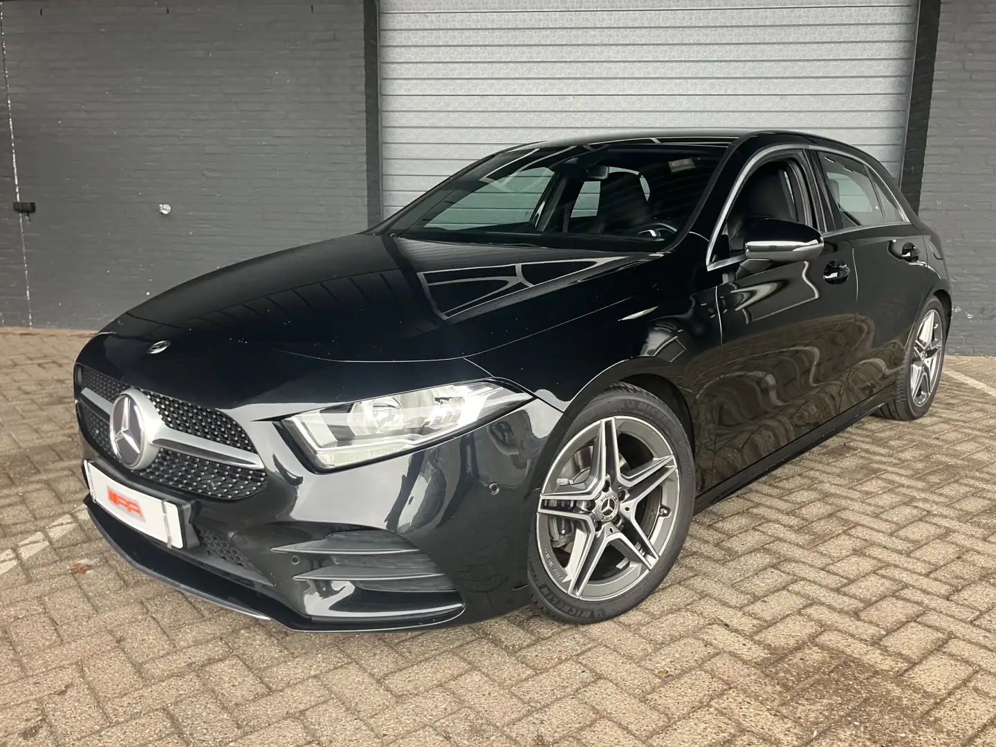Mercedes-Benz A 180 d //AMG-LEDER-LED Noir - 2