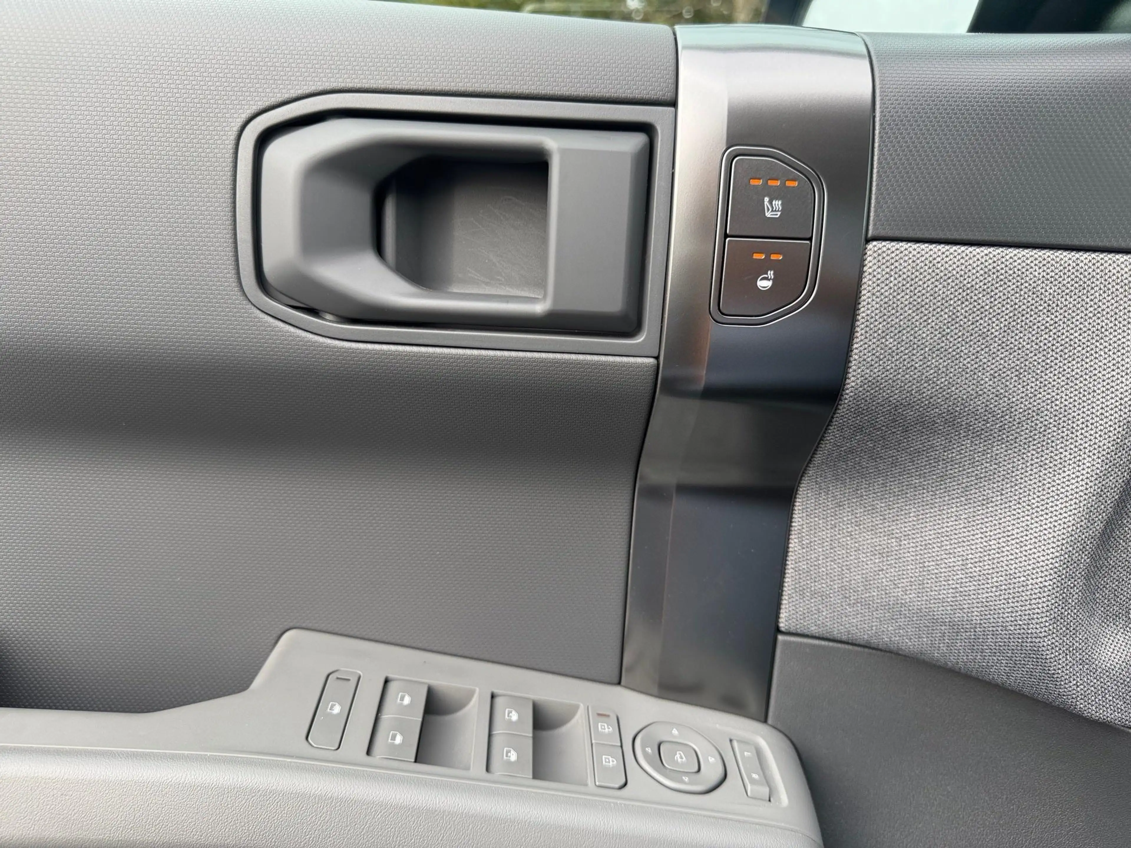Kia EV3 81,4 kWh Earth — photo 15