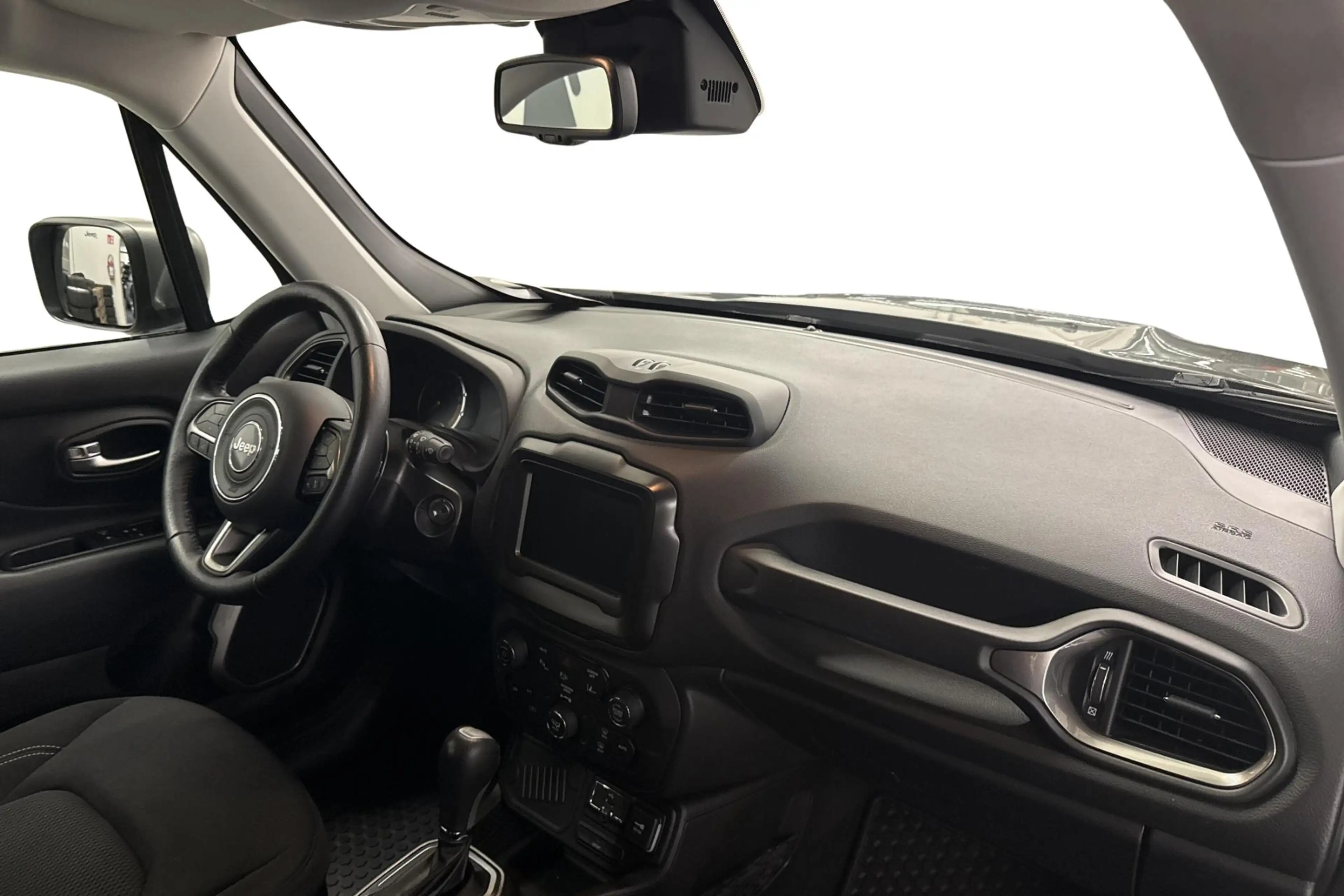 Jeep Renegade 1.3 T4 150 4x2 DDCT Longitude — photo 5