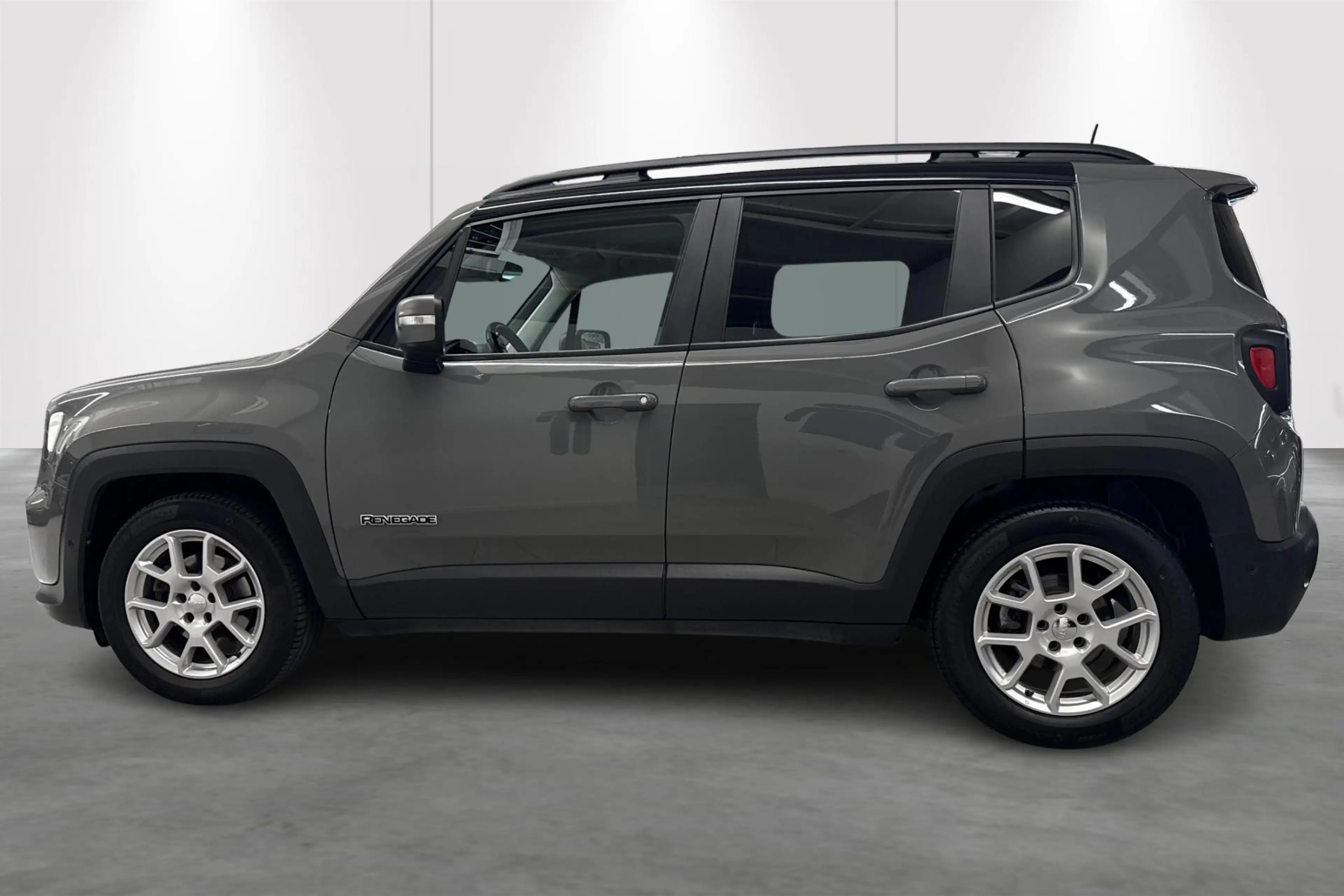 Jeep Renegade 1.3 T4 150 4x2 DDCT Longitude — photo 3