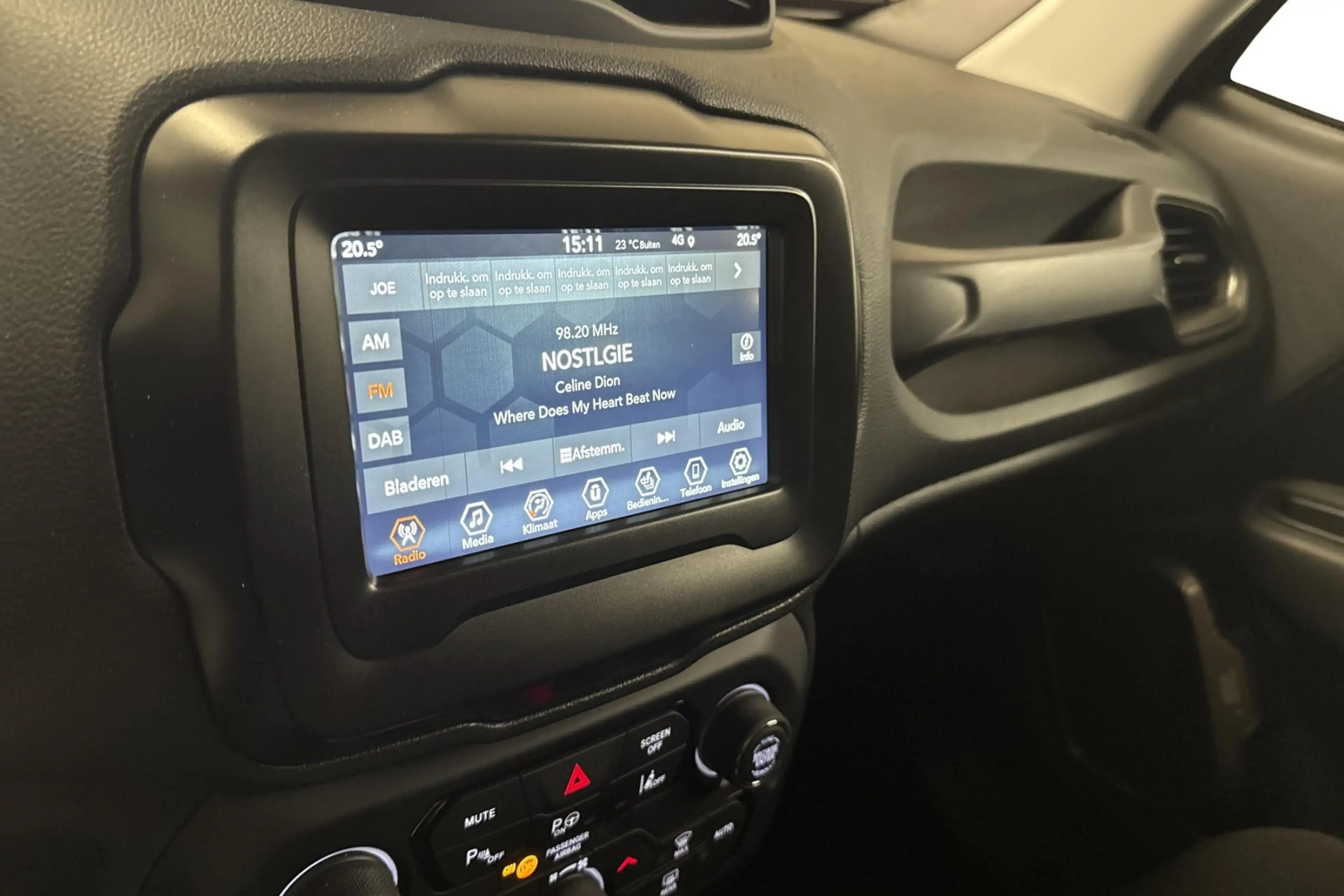 Jeep Renegade 1.3 T4 150 4x2 DDCT Longitude — photo 14