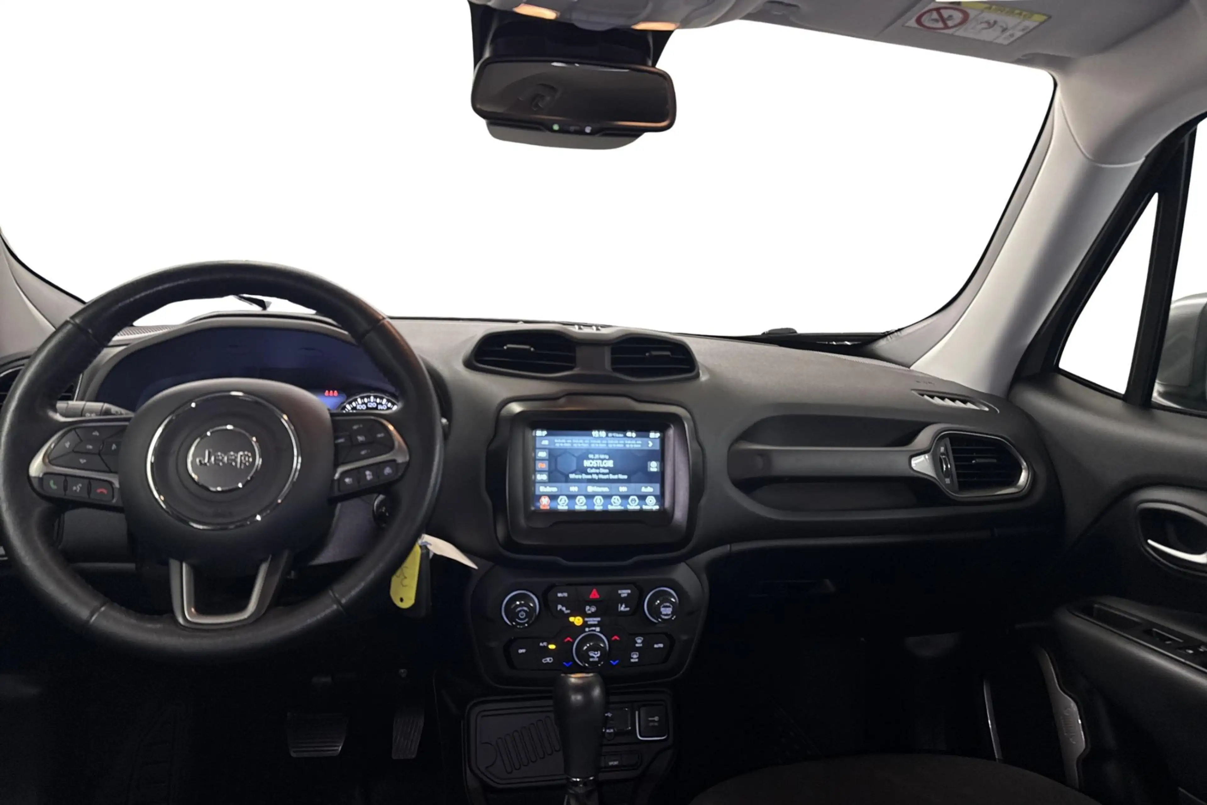 Jeep Renegade 1.3 T4 150 4x2 DDCT Longitude — photo 12