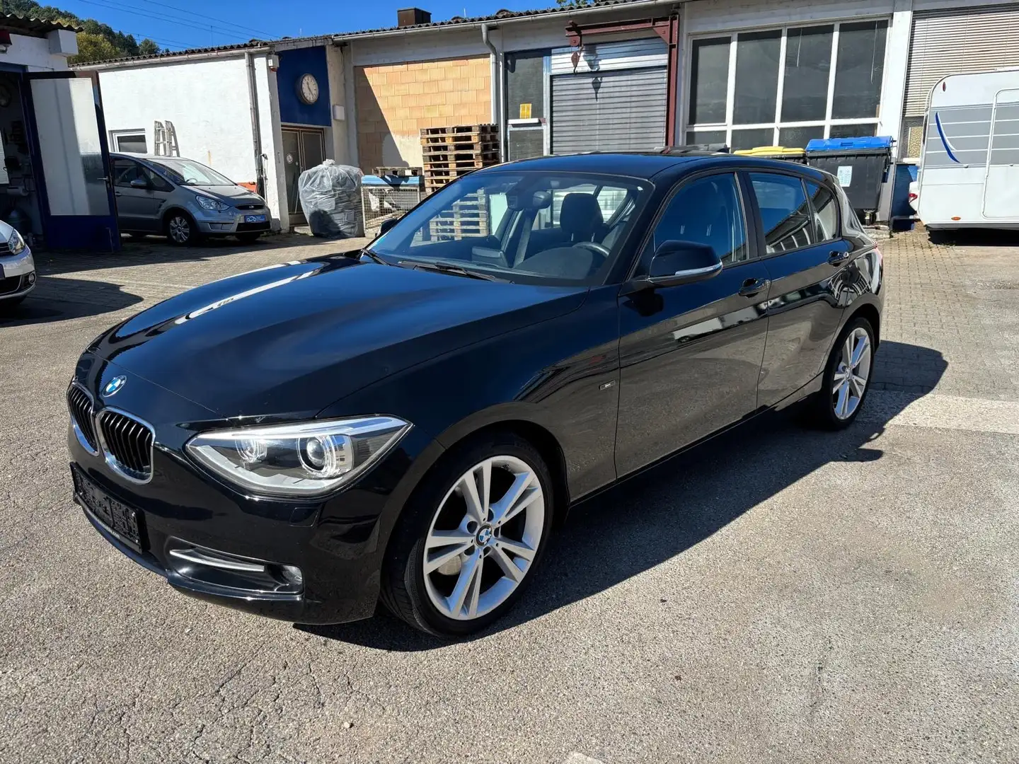 BMW 125 125 d Noir - 1