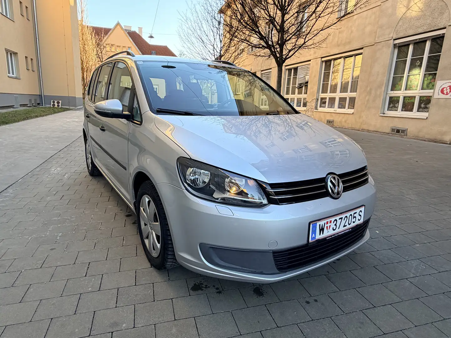 Volkswagen Touran Comfortline 1,6 BMT TDI DPF - 2