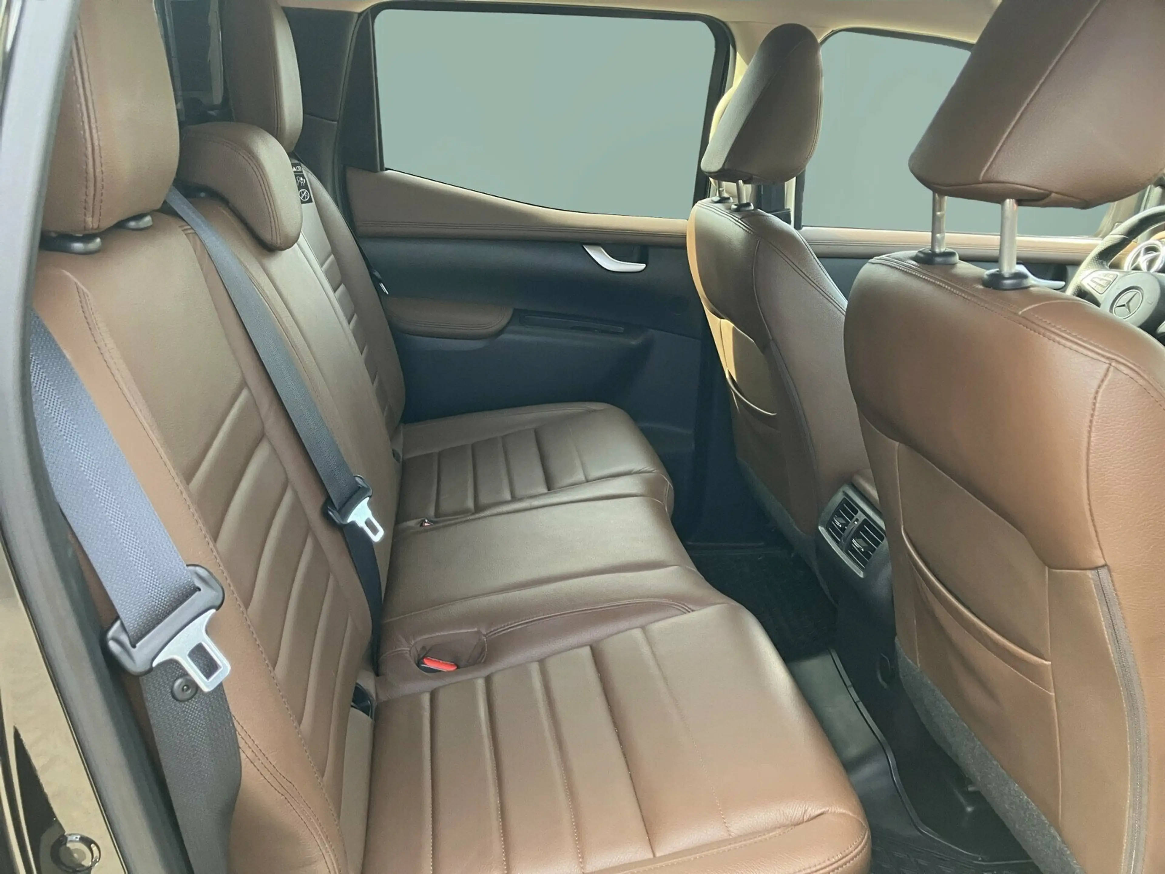 Mercedes-Benz X 350 X 350 d 4M POWER EDITION HARDTOP+360°+LEDER+LED — photo 12
