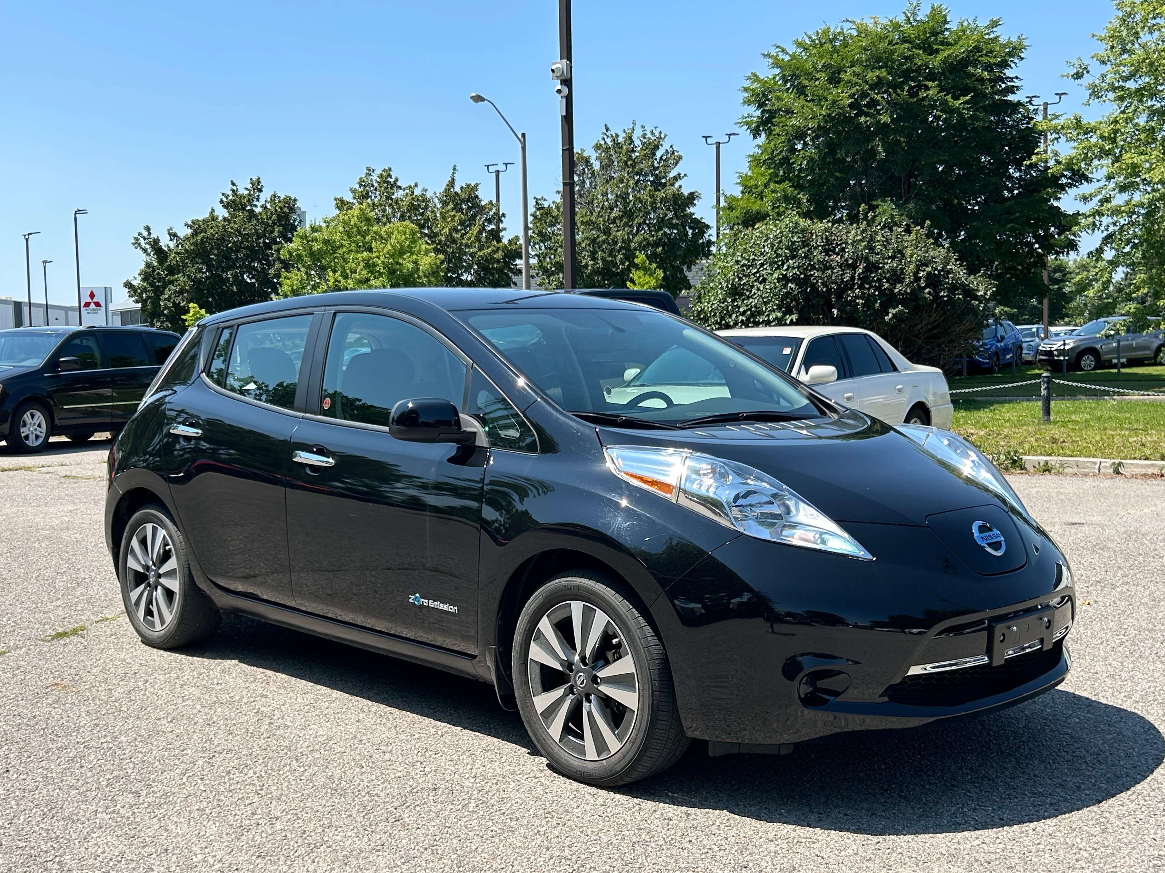2016 Nissan Leaf Hatchback