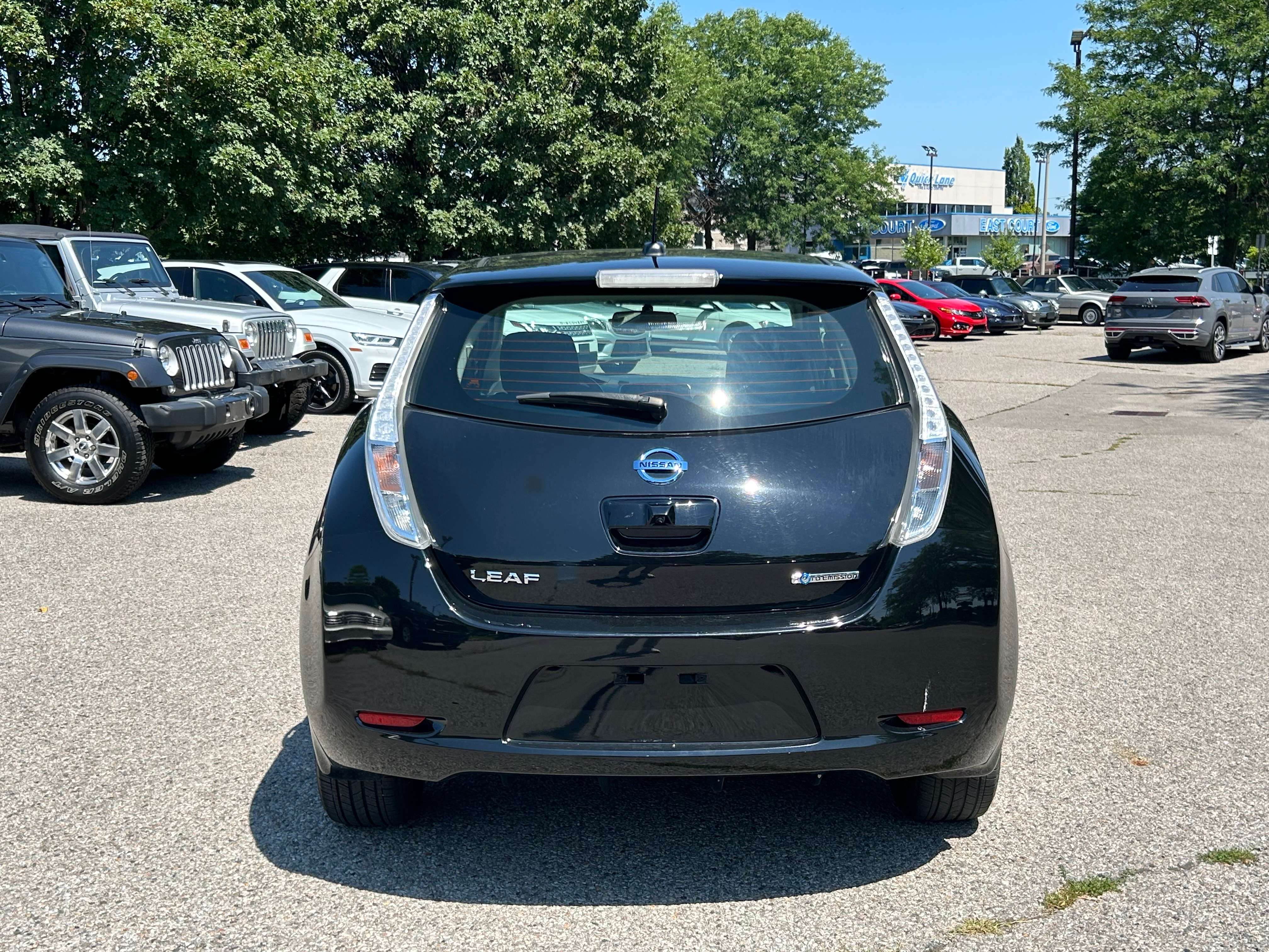 2016 Nissan Leaf Hatchback