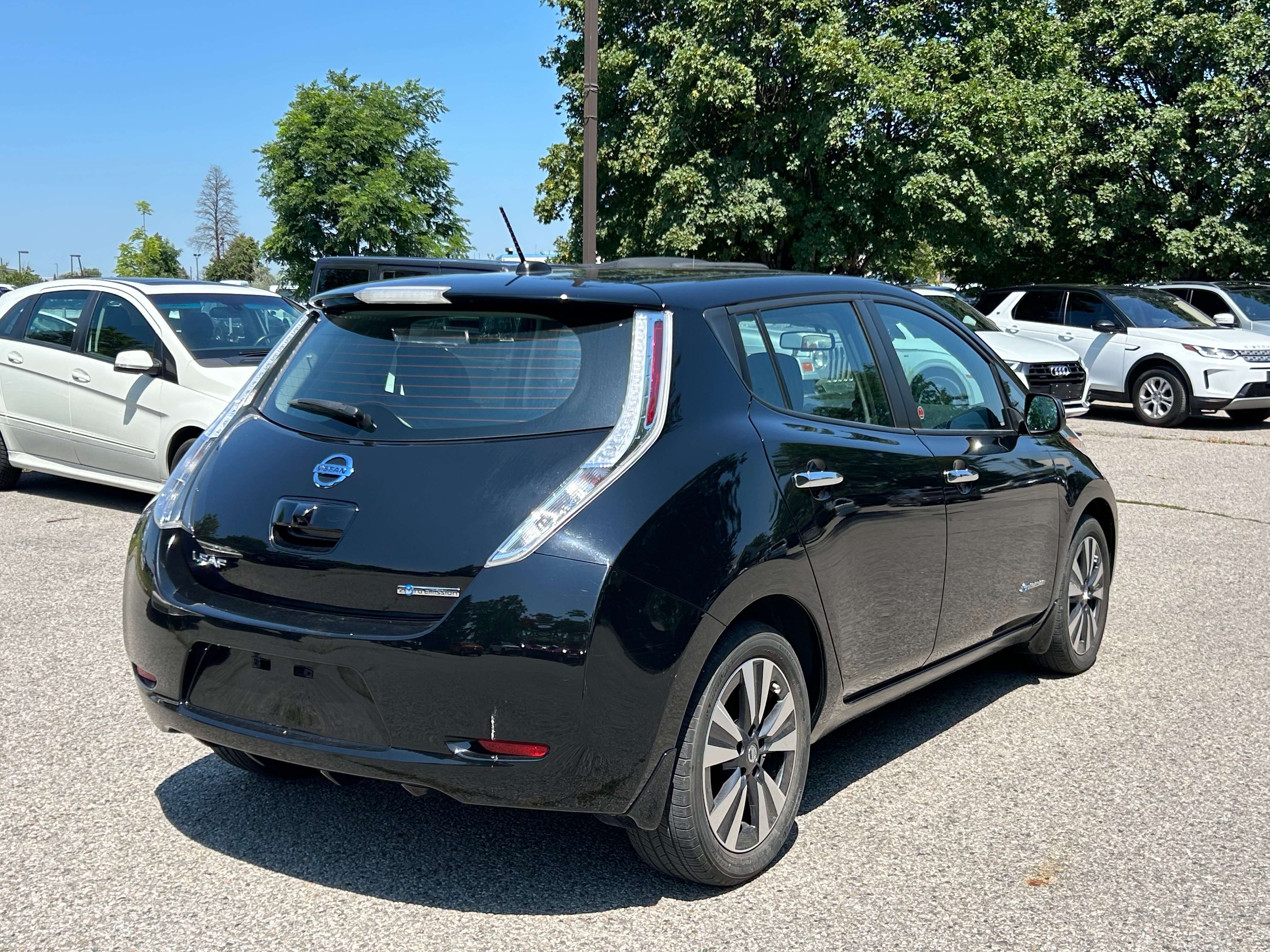 2016 Nissan Leaf Hatchback