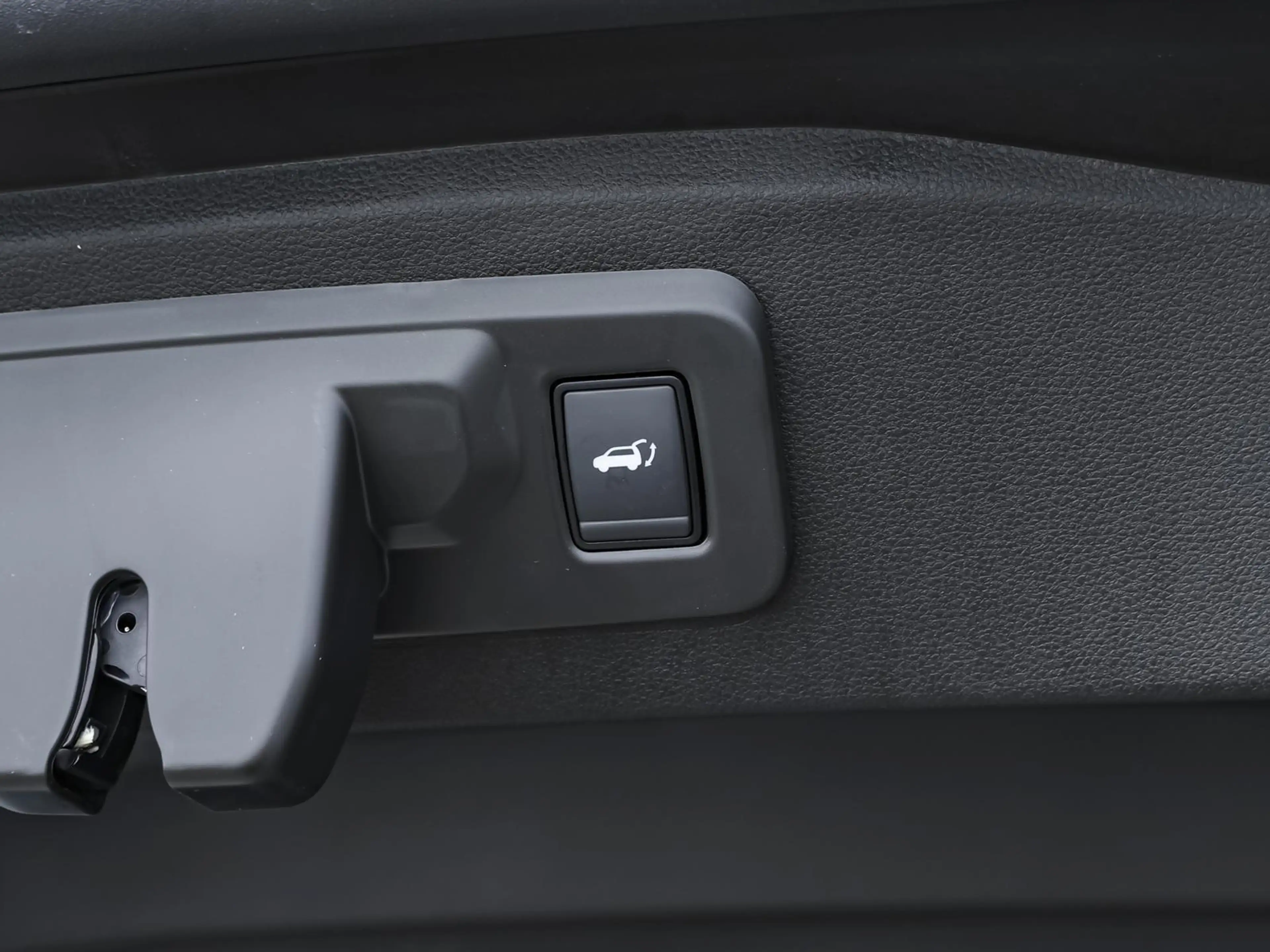 Renault Espace Iconic Full Hybrid E-Tech 200 5-Sitzer — photo 9