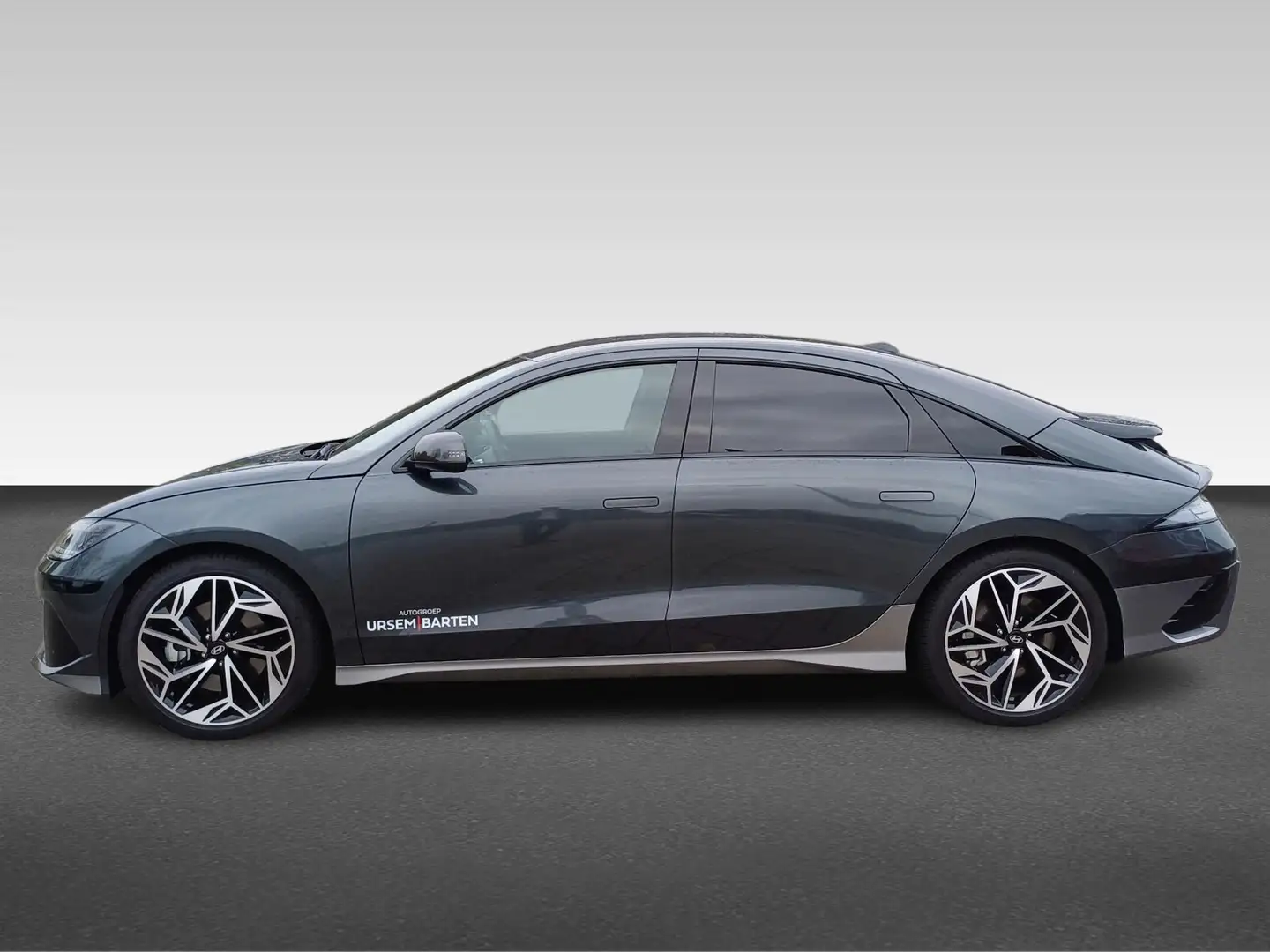 Hyundai IONIQ 6 Connect 77 kWh Grijs - 2