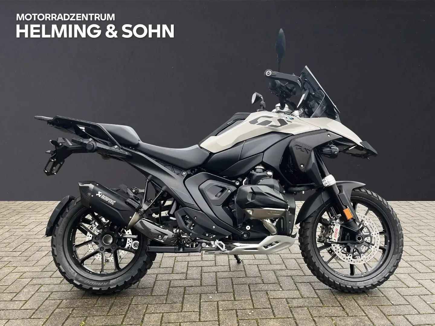 BMW R 1300 GS Fekete - 2